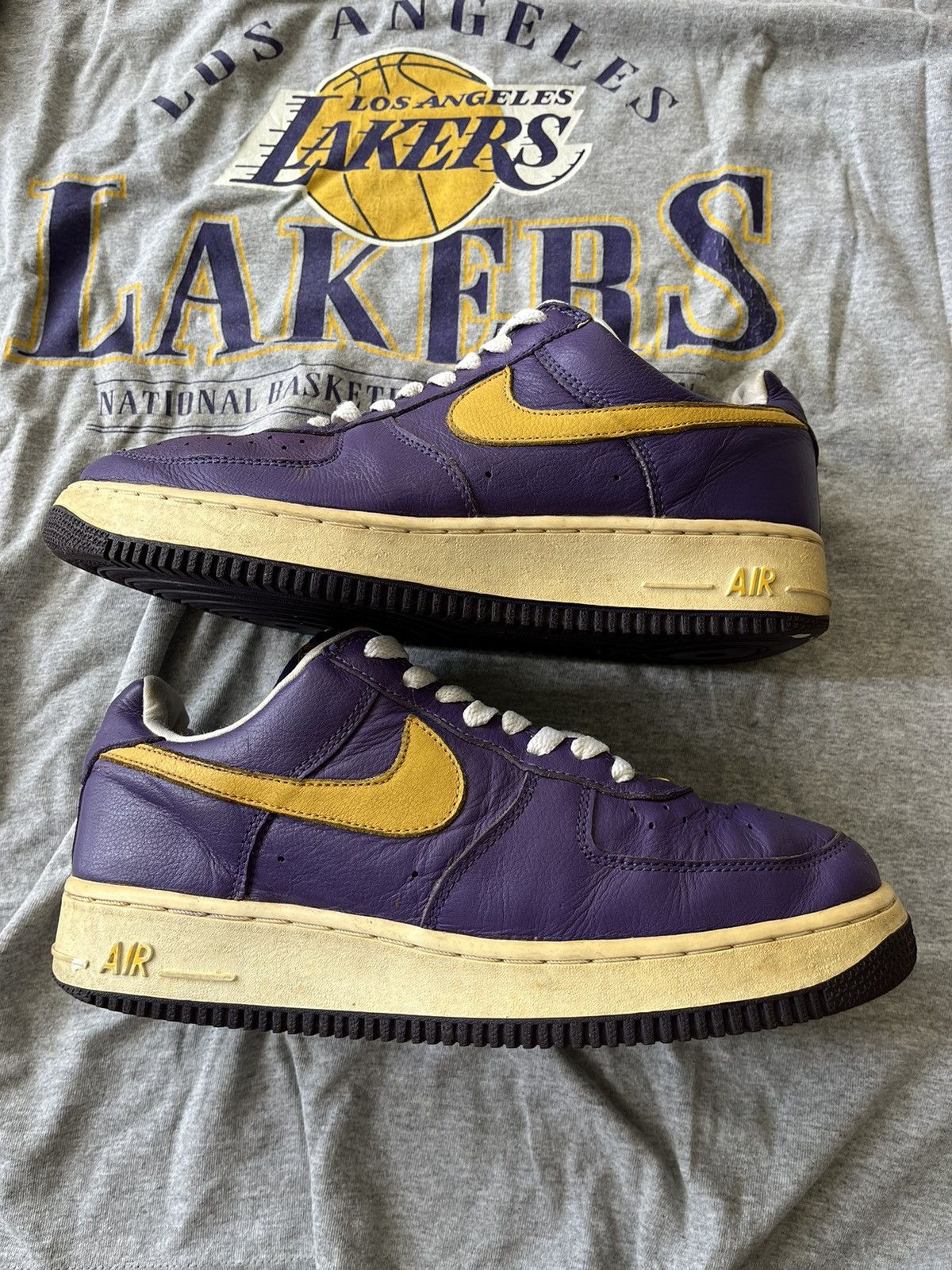 NBA × Nike Vintage Nike Air Force LA Lakers Size US 9.5 / EU 42-43 - 4 Thumbnail