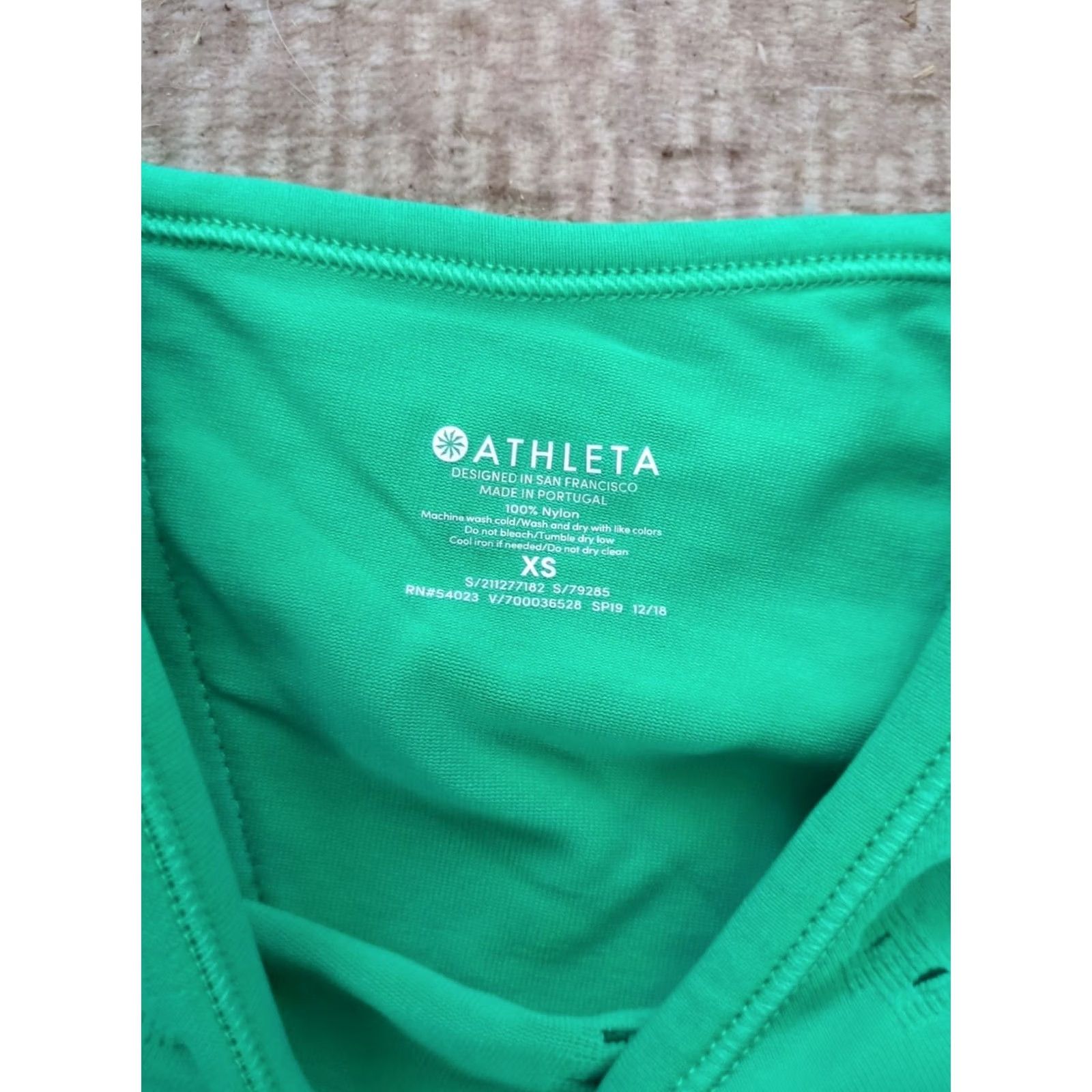 Athleta Athleta Tank Green Sleeveless Round Neck 100% Nylon Womens XS Pullover Activewear Modern Baseball? Size XS / US 0-2 / IT 36-38 - 3 Thumbnail