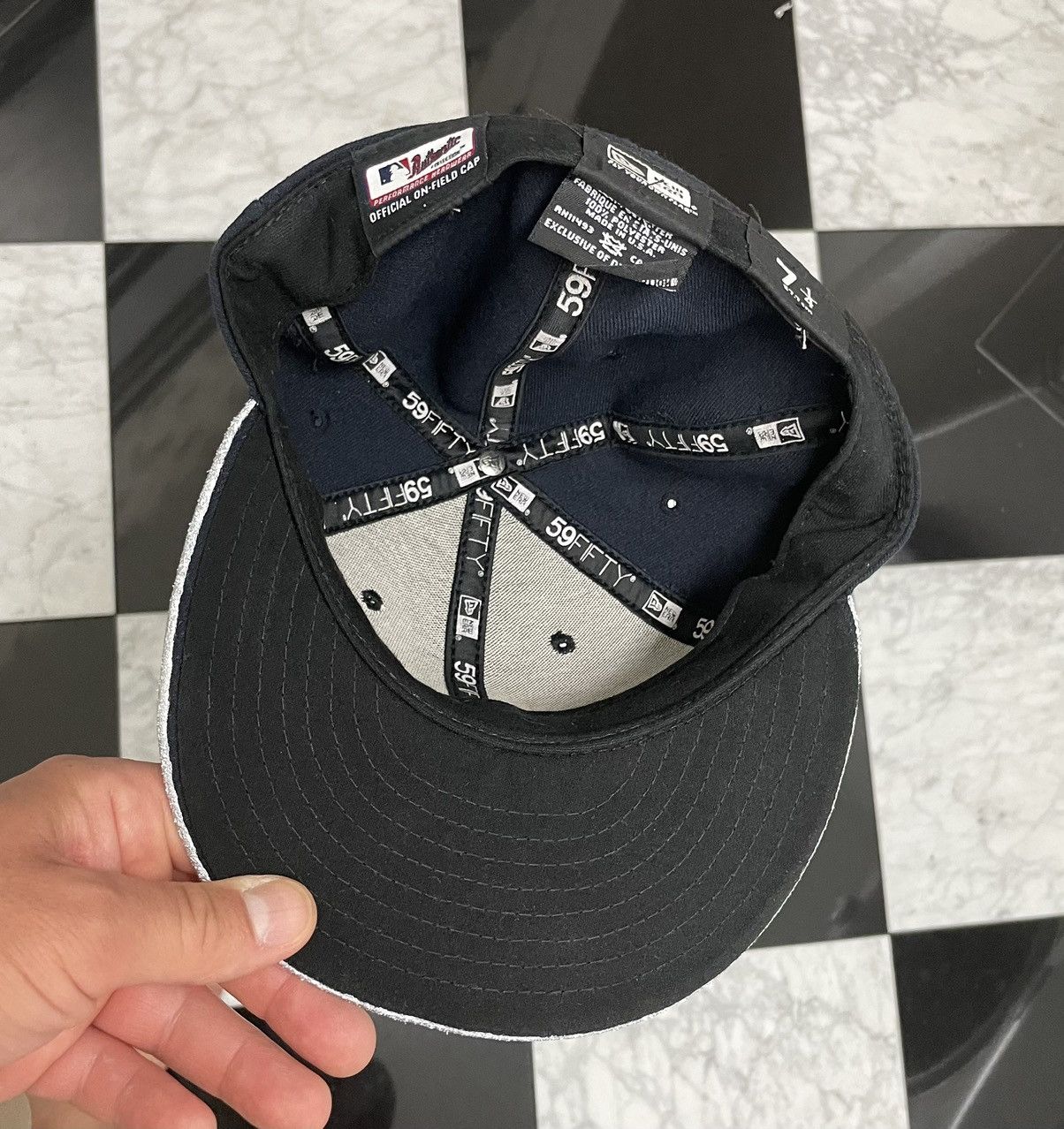 New Era 🔥 Vintage customized Mariners fitted hat size 7 1/4 Size ONE SIZE - 5 Thumbnail
