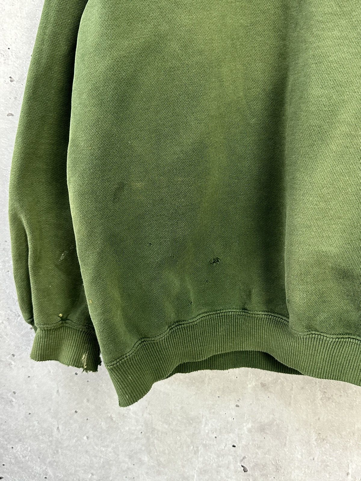 Vintage Y2K Vintage Warner Bros Faded Killed Sweatshirt Size US L / EU 52-54 / 3 - 10 Thumbnail