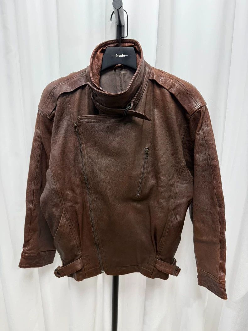 Issey Miyake Issey Miyake Short and wide leather jacket for pen period Size XS / US 0-2 / IT 36-38 - 1 Thumbnail