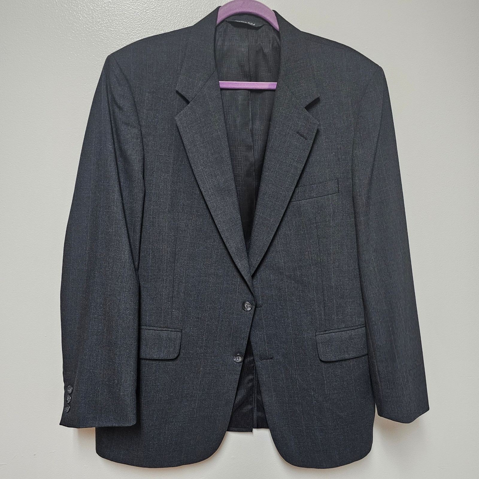 Halston Halston Two Button Gray Mens Suit Jacket Made in US 44R Size 44R - 2 Thumbnail