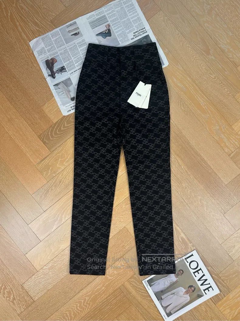 Fendi Fendi High-waisted denim jeans with all-over logo print - Size 24" / US 00 / IT 34 - 1 Thumbnail