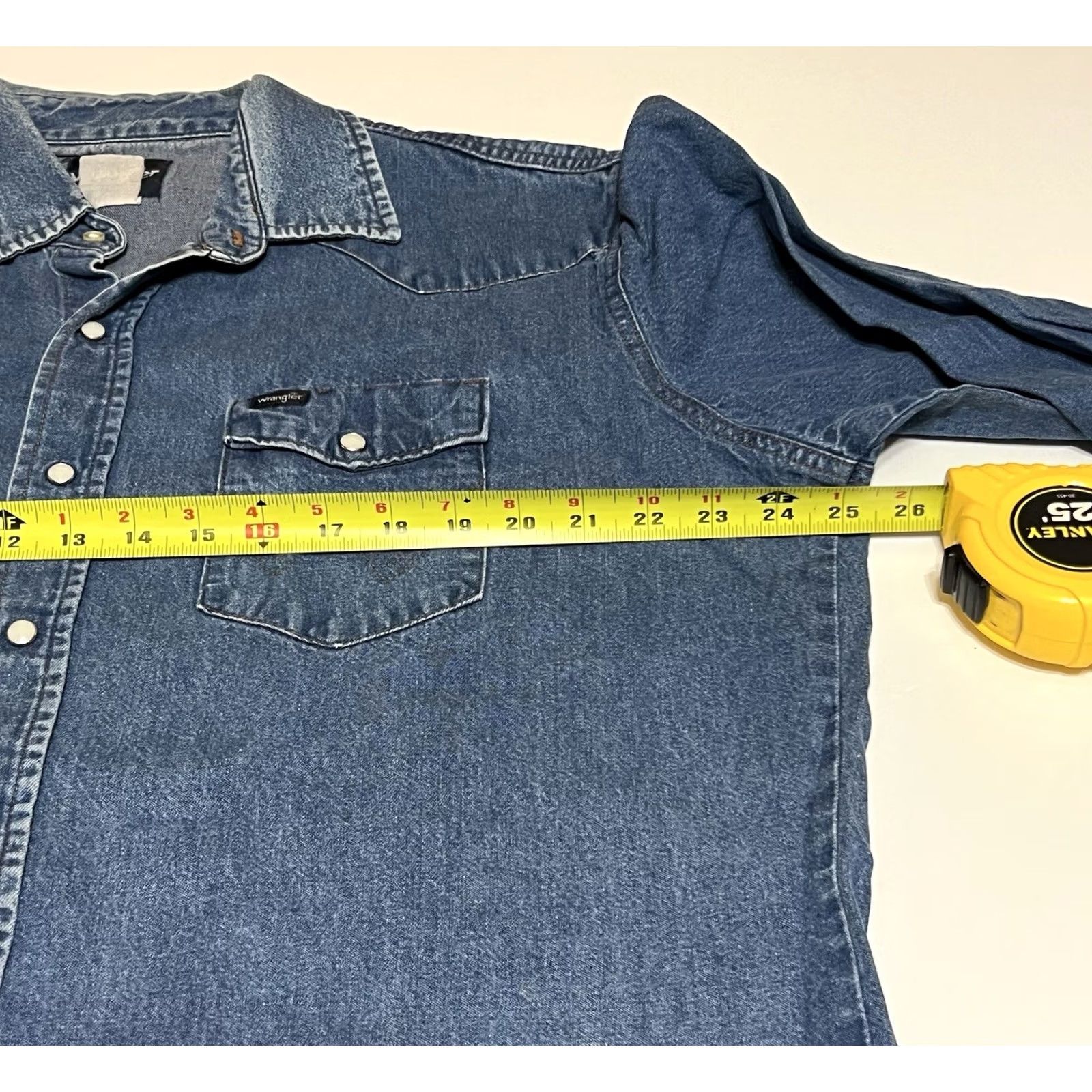 Wrangler VINTAGE Wrangler Denim Shirt Mens XL Blue Pearl Snap Rodeo Workwear Cowboy Size US XL / EU 56 / 4 - 6 Thumbnail