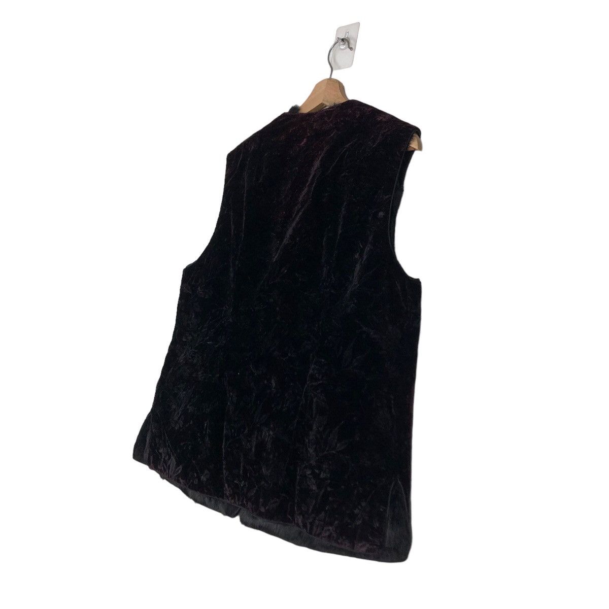 Japanese Brand 🔥Vintage Suede Velvet Vest Flower Full Print Design Size US M / EU 48-50 / 2 - 10 Thumbnail