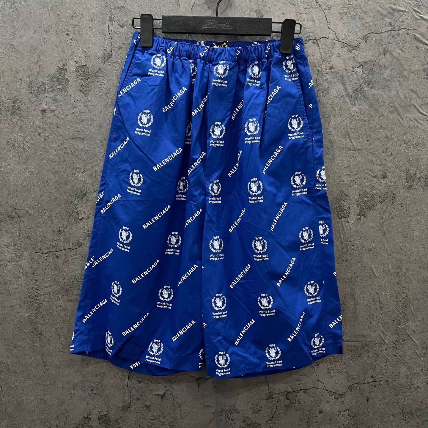 Balenciaga Balenciaga x WFP Blue All Over Print Shorts 46 Size US 30 / EU 46 - 1 Thumbnail
