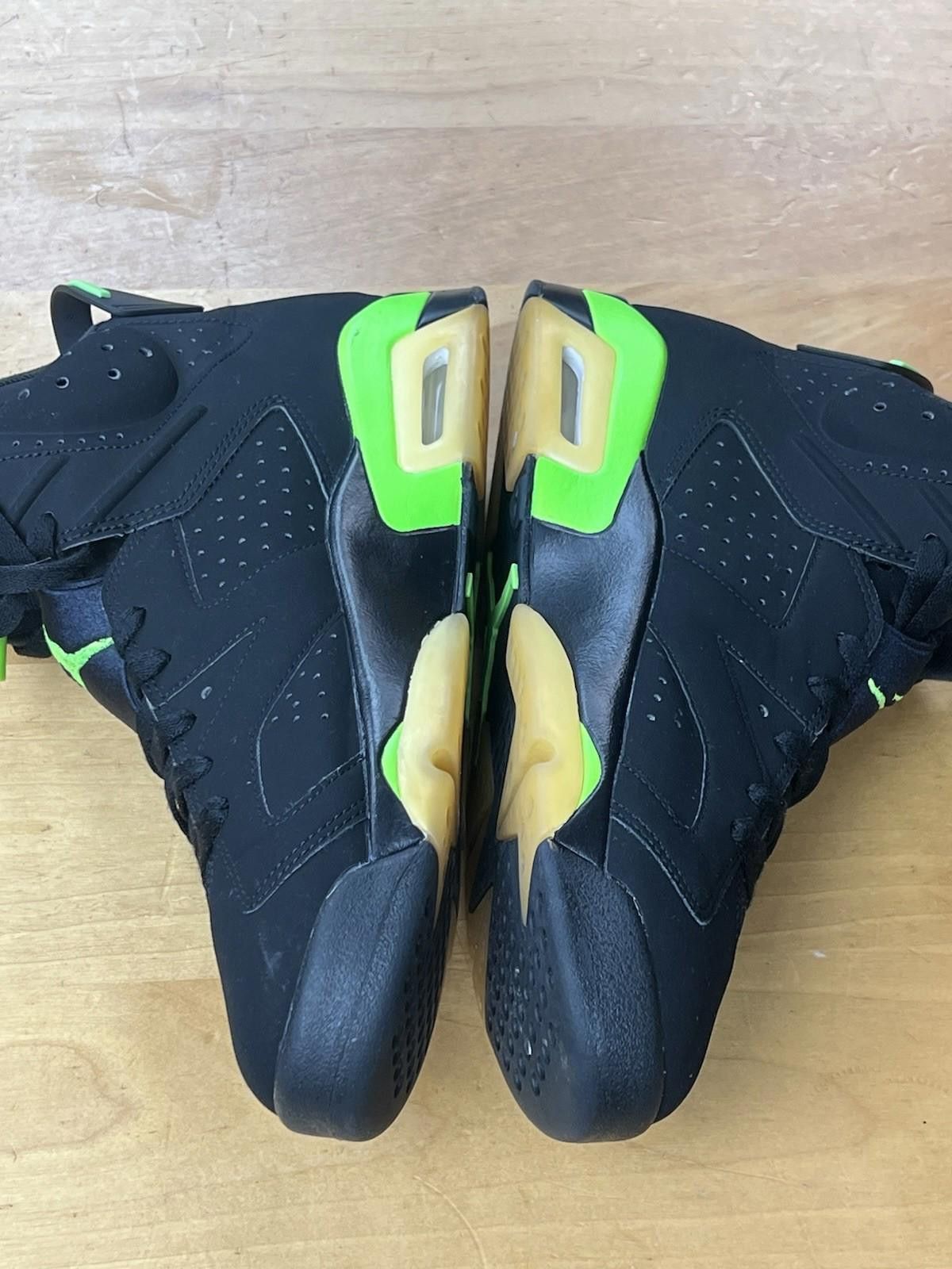 Jordan Brand Size 10 - Air Jordan 6 Retro Ele Green/Black Neon CT8529-003 Size US 10 / EU 43 - 12 Thumbnail