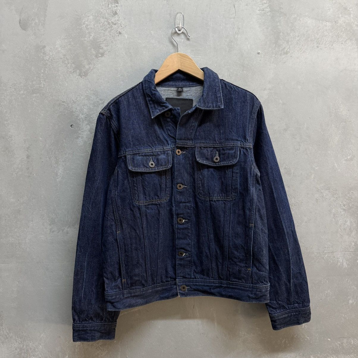 Banana Republic Banana Republic Selvedge Denim Trucker Jacket Indigo Size M Size US M / EU 48-50 / 2 - 1 Thumbnail