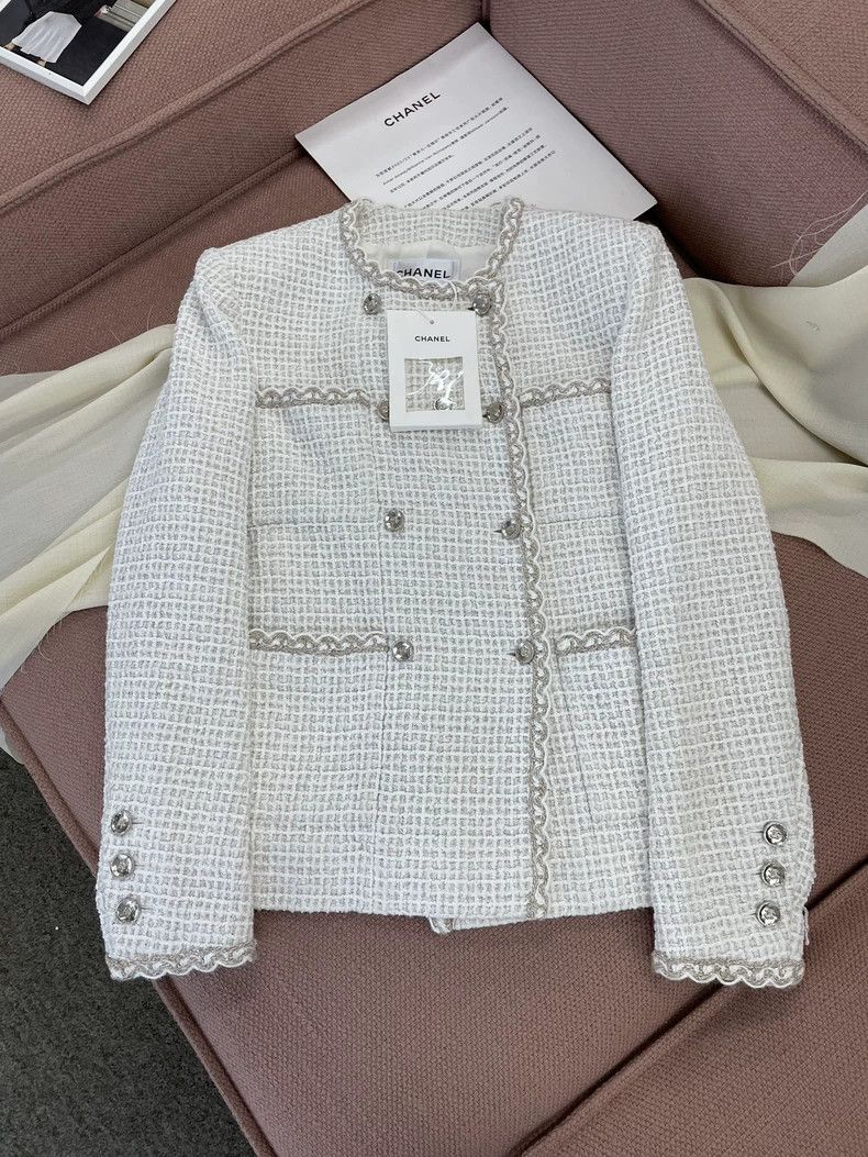 Chanel Chanel 25C White Tweed Double-Breasted Jacket Size US S / EU 44-46 / 1 - 1 Thumbnail