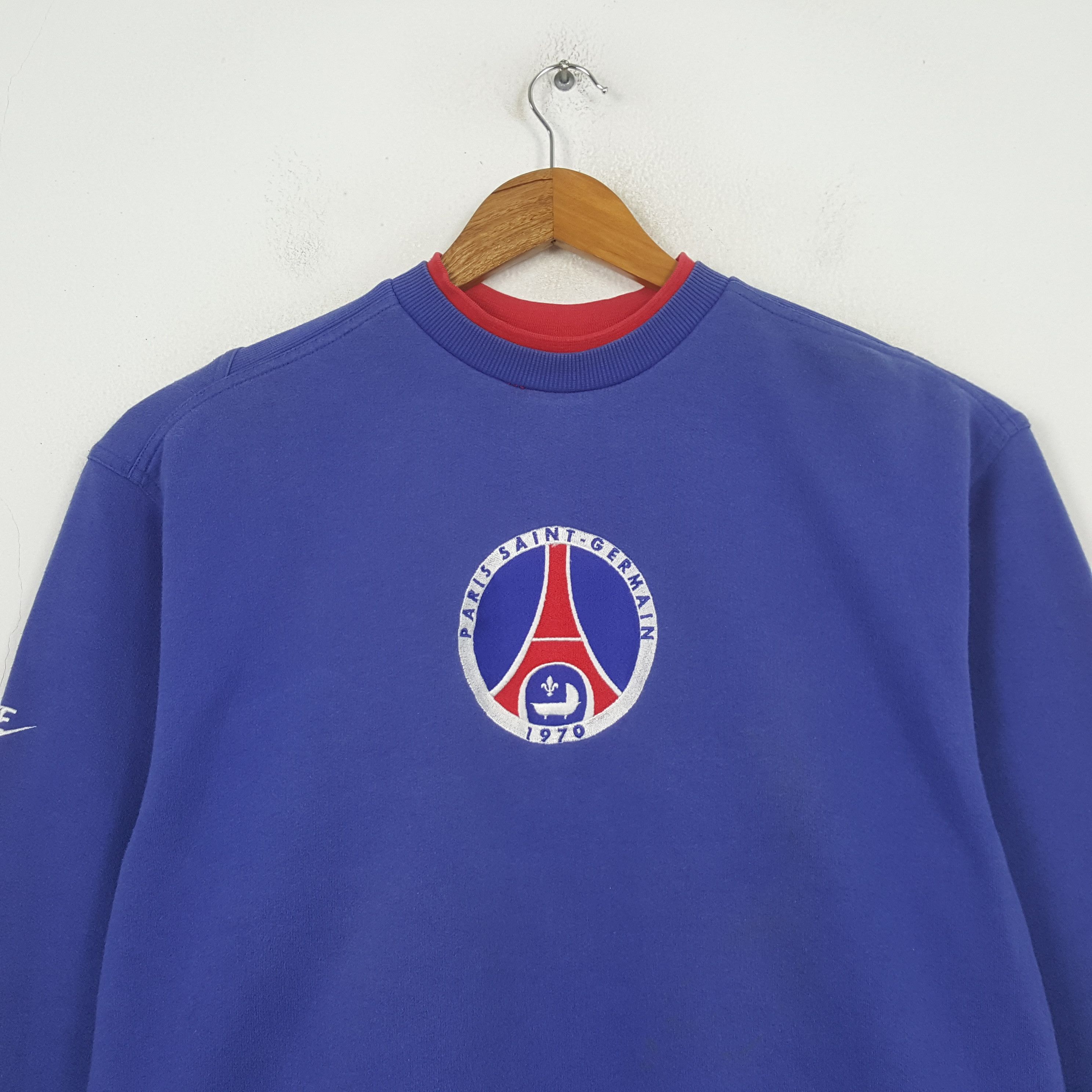 Nike Vintage Nike Paris Saint Germain Soccer Club Sweatshirt RR30 Size US M / EU 48-50 / 2 - 2 Thumbnail