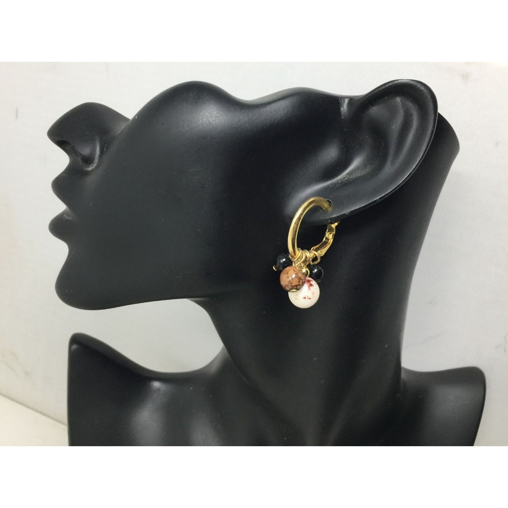 Other Women's Gold Tone Dangle Hoops Earrings with Charms on them Size ONE SIZE - 1 Thumbnail