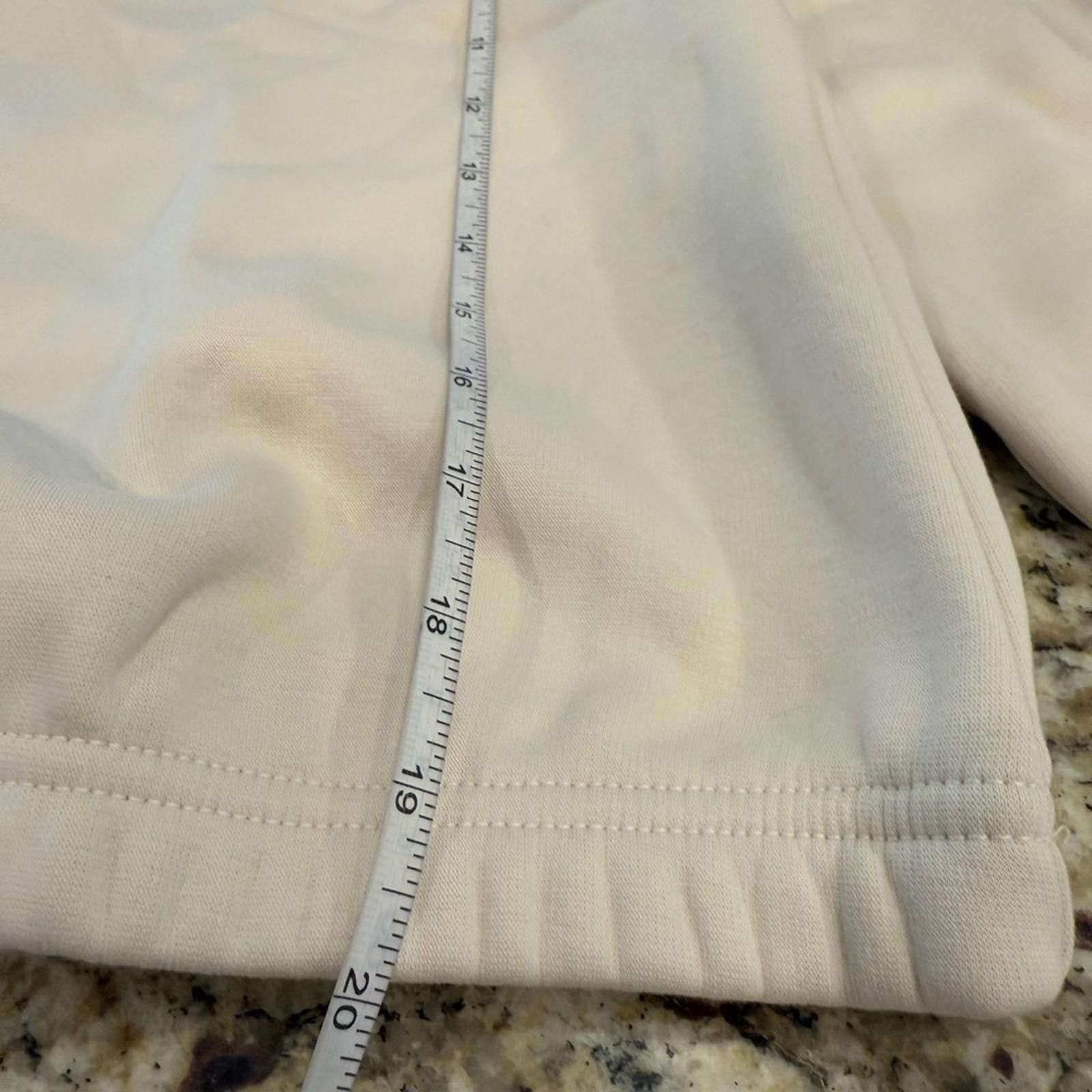 Banana Republic Banana Republic cream fleece lined sweatshirt SZ SM Size S / US 4 / IT 40 - 7 Thumbnail