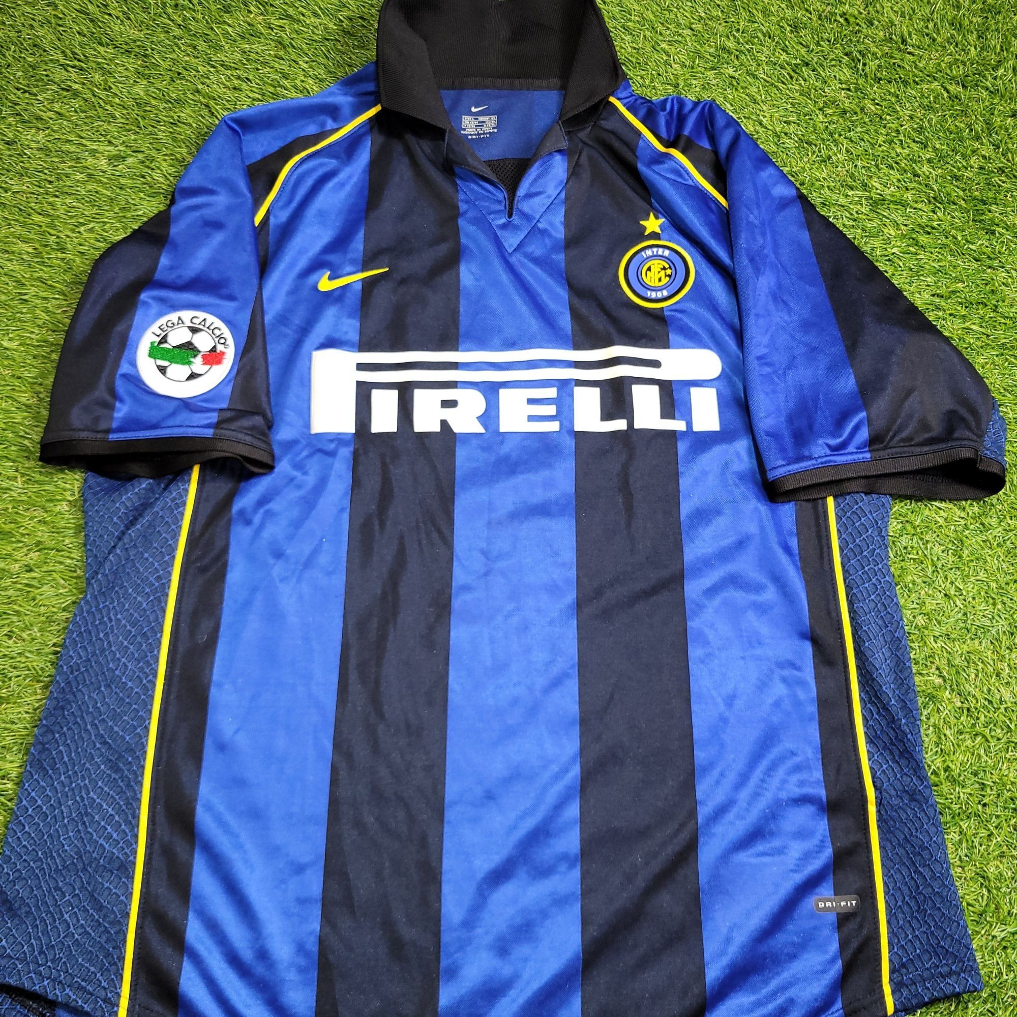 Nike Ronaldo Inter Milan 2001 2002 Soccer Jersey Shirt L Size US L / EU 52-54 / 3 - 2 Thumbnail