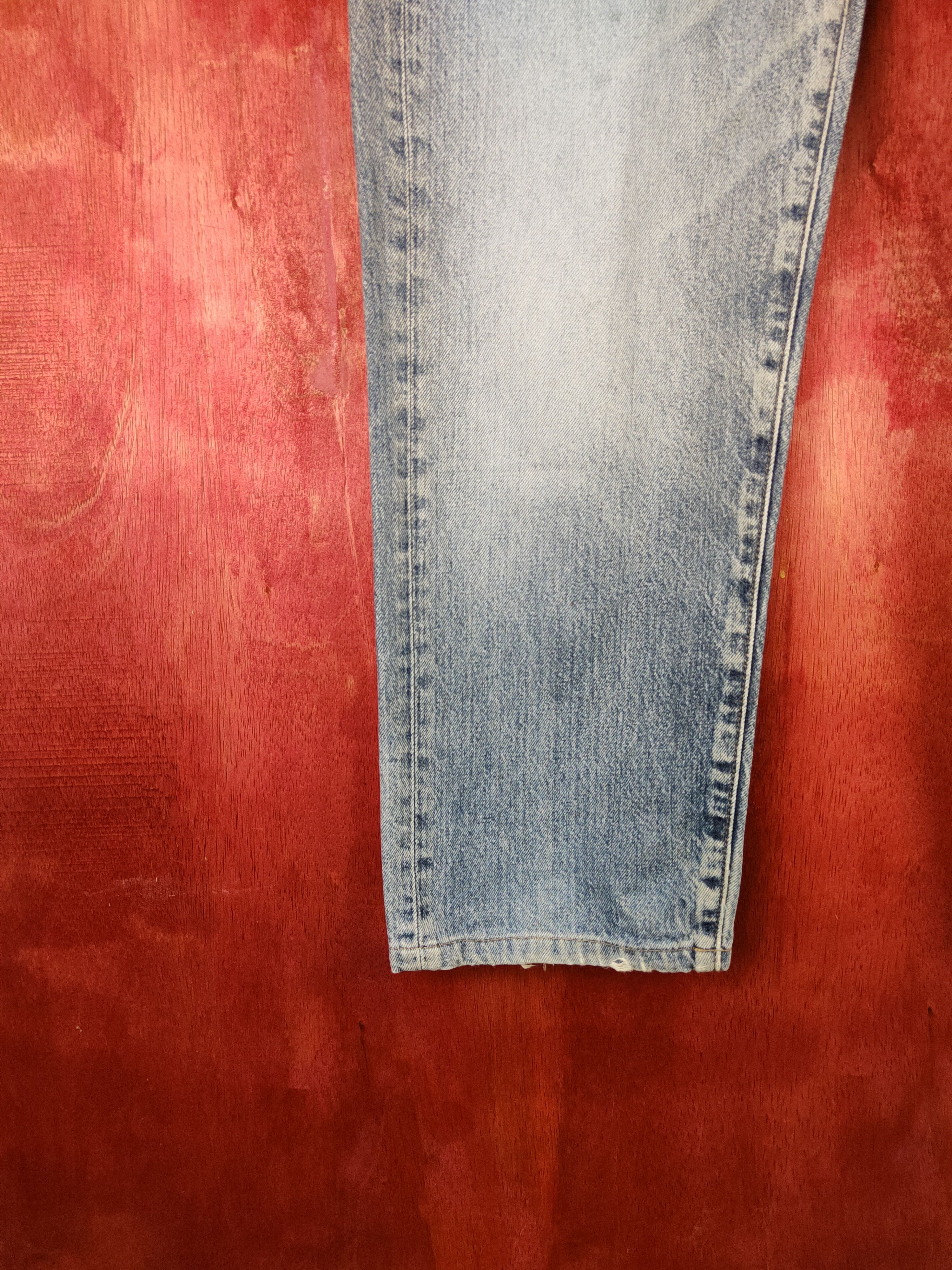 Japanese Brand Uniqlo Blue Faded Distressed Ripped denim Jeans #S679 Size US 32 / EU 48 - 4 Thumbnail