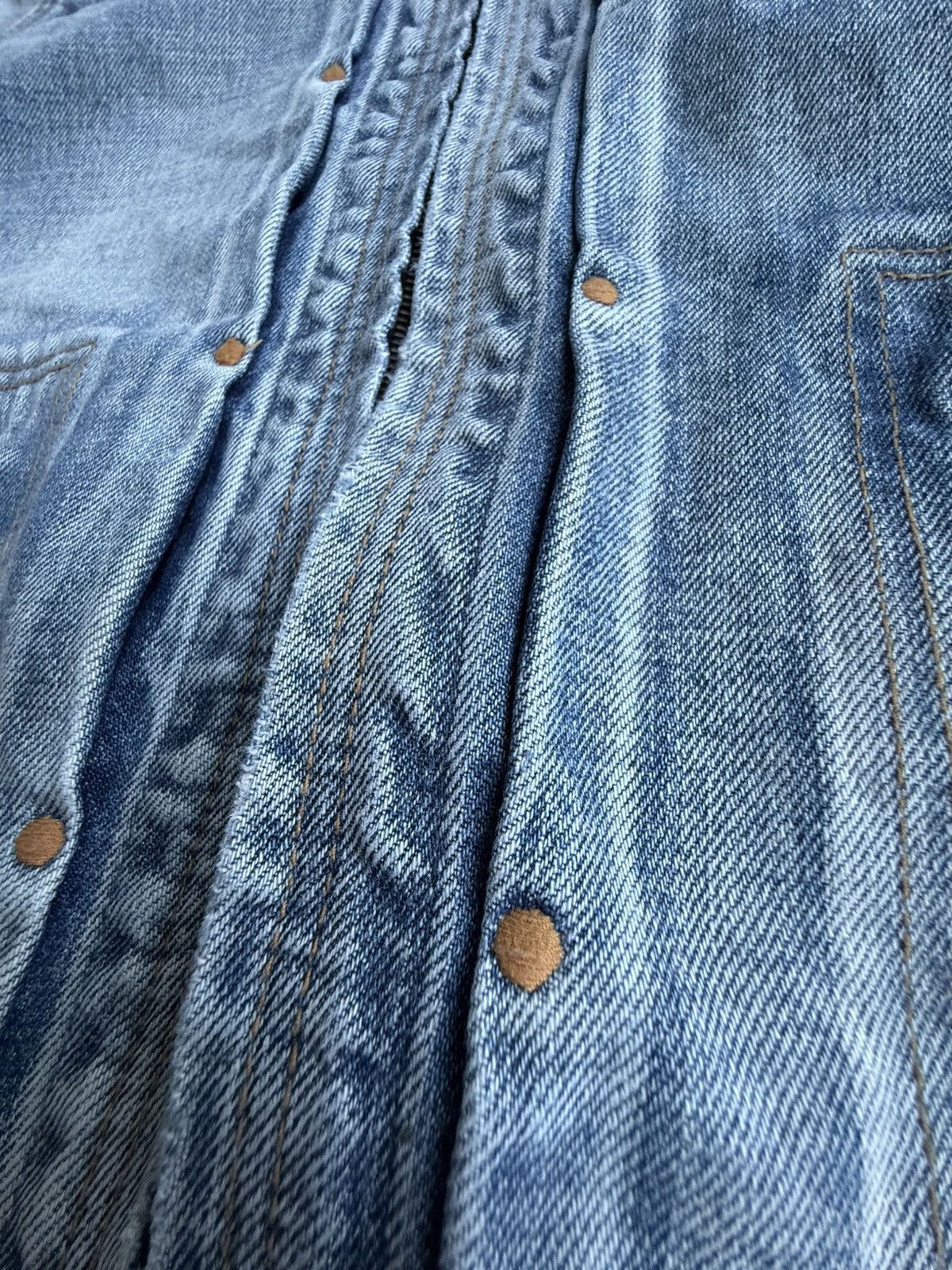 Saint Laurent Paris SS22 Saint Laurent zip distressed denim trucker jacket 50 Size US M / EU 48-50 / 2 - 11 Thumbnail