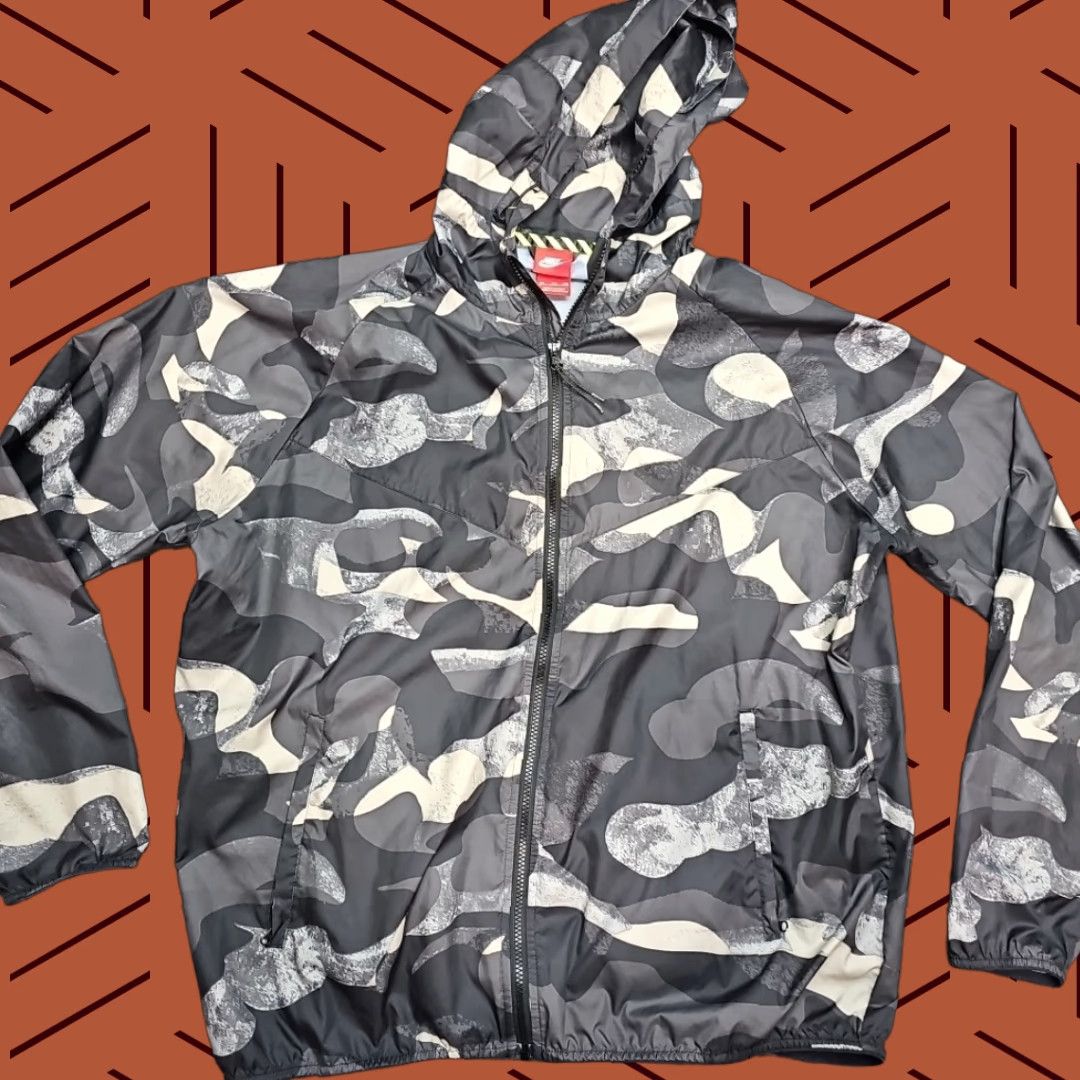 Nike Nike Hoodie Windbreaker Black Camo Men 2XL Full Zip w/ Pockets Full Zip Windbreaker Nike NT / F Fullzip Mens Jacket Regular 2XL Black Camo Size US XXL / EU 58 / 5 - 1 Thumbnail