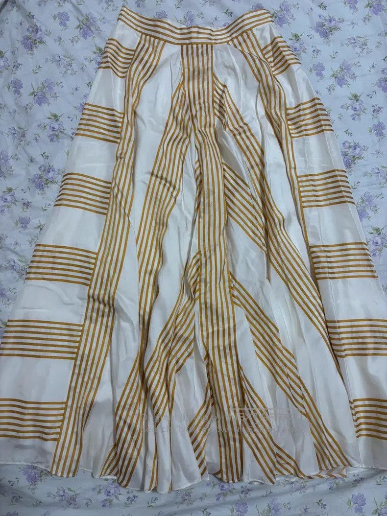 Loro Piana Loro Piana Silk Skirt Size 25" / US 0 / IT 36 - 1 Thumbnail