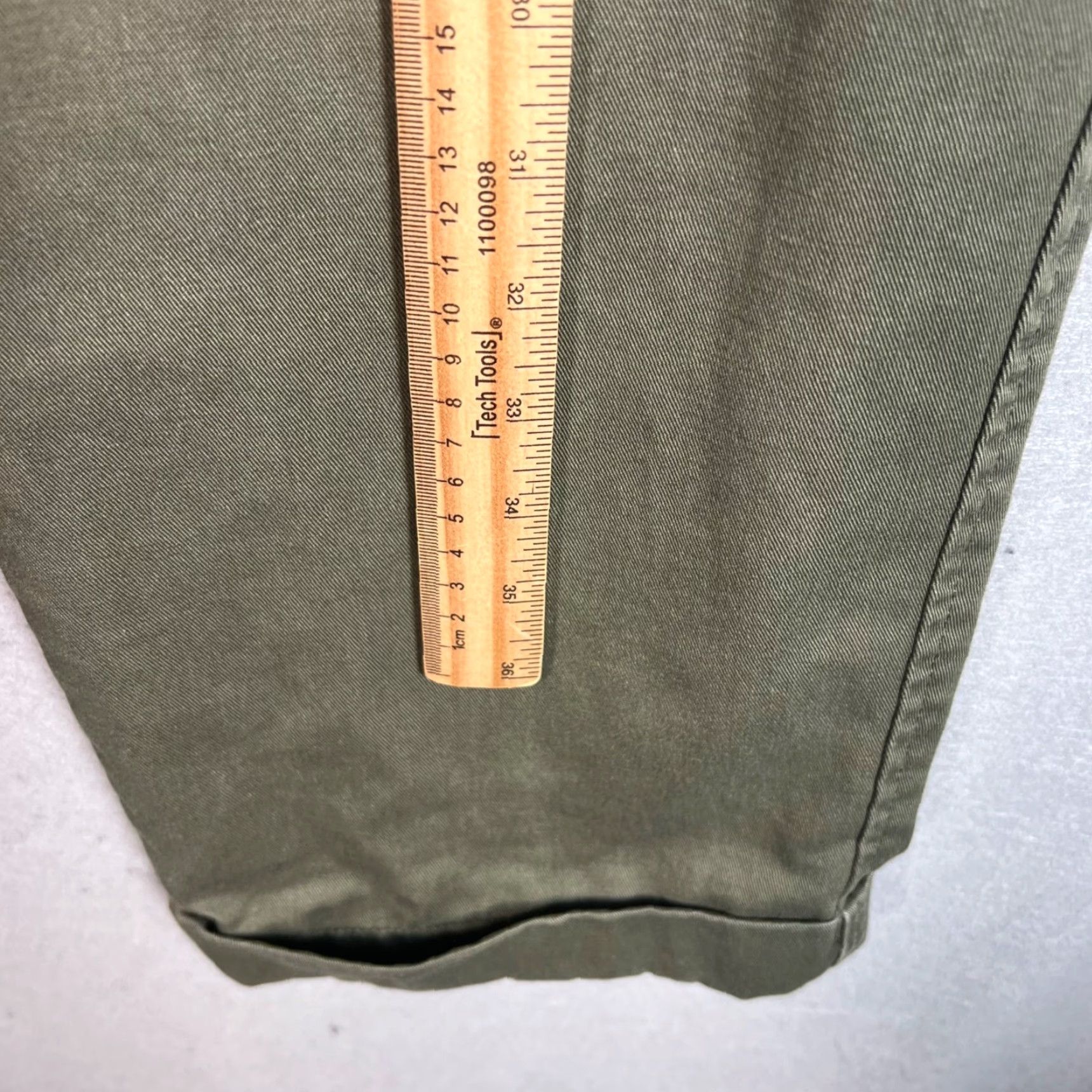 Gap Gap Khakis Relaxed Fit Mens Pants Size 31 x 32 Olive Green Cotton Size US 31 - 6 Thumbnail