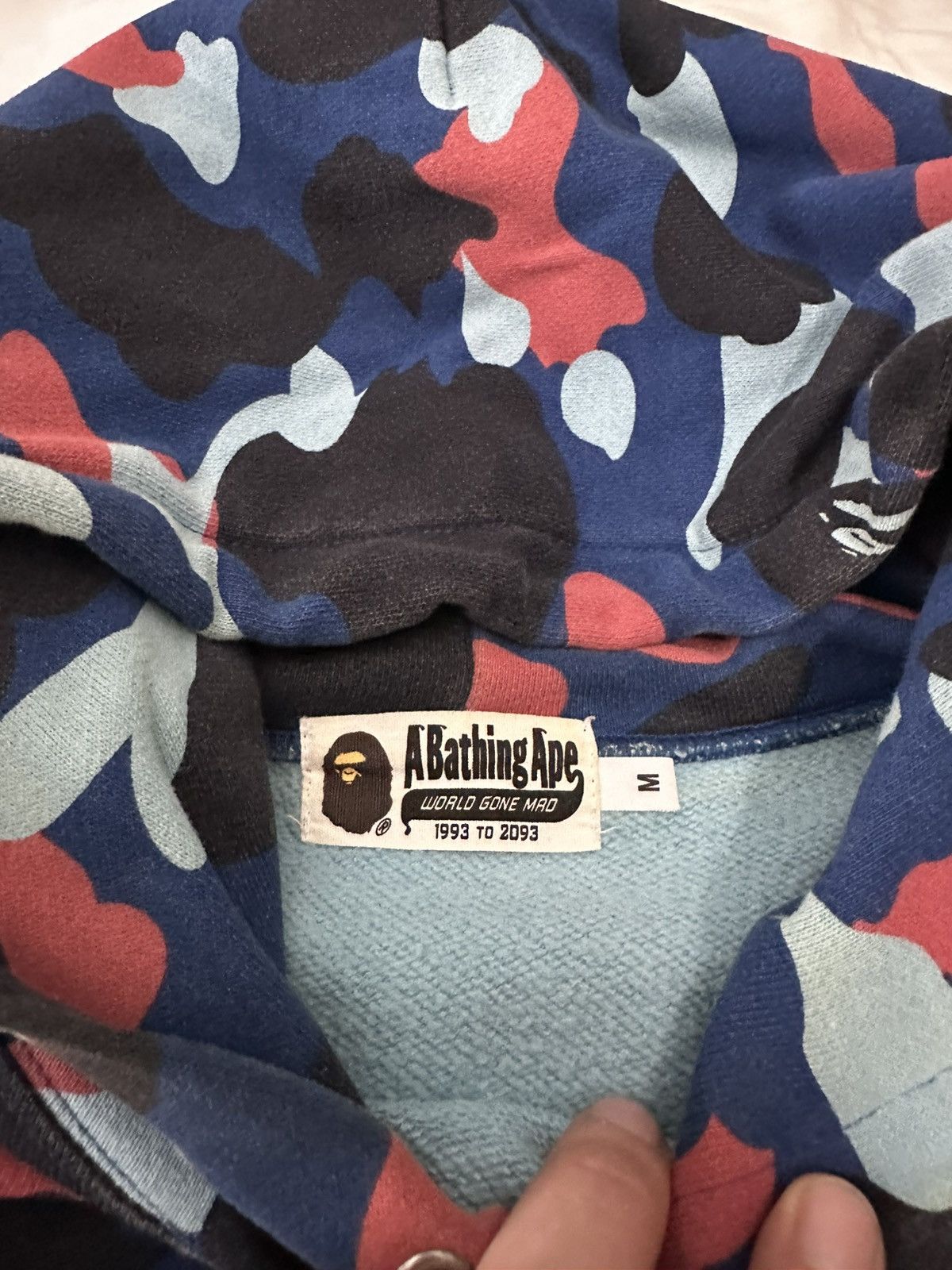 Bape × Swarovski Bape x Swarovski camo hoodie Size US M / EU 48-50 / 2 - 4 Thumbnail