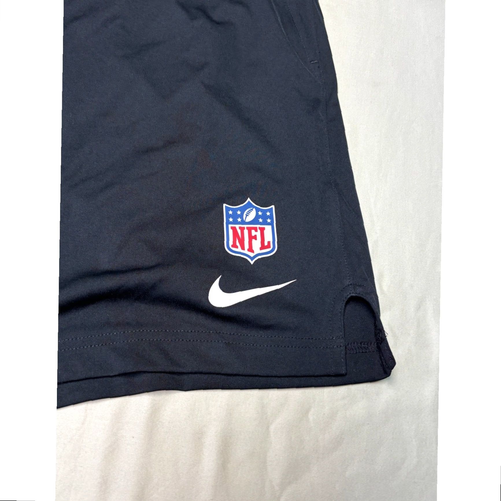 Nike Nike Washington Commanders NFL Mens Small W30 L7 Black Athletic Training Shorts Size US 29 - 2 Thumbnail