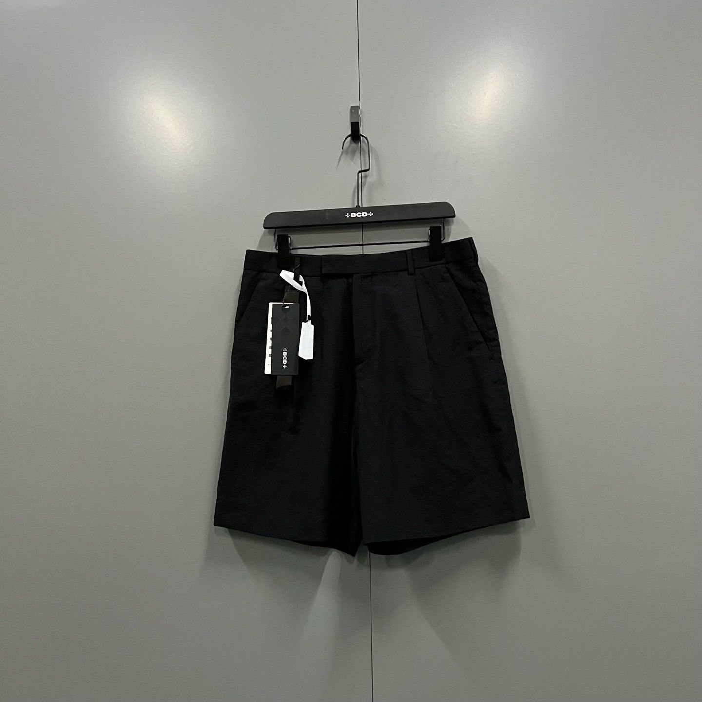 Dior Dior Black Shorts 30 Men Size US 30 / EU 46 - 1 Thumbnail