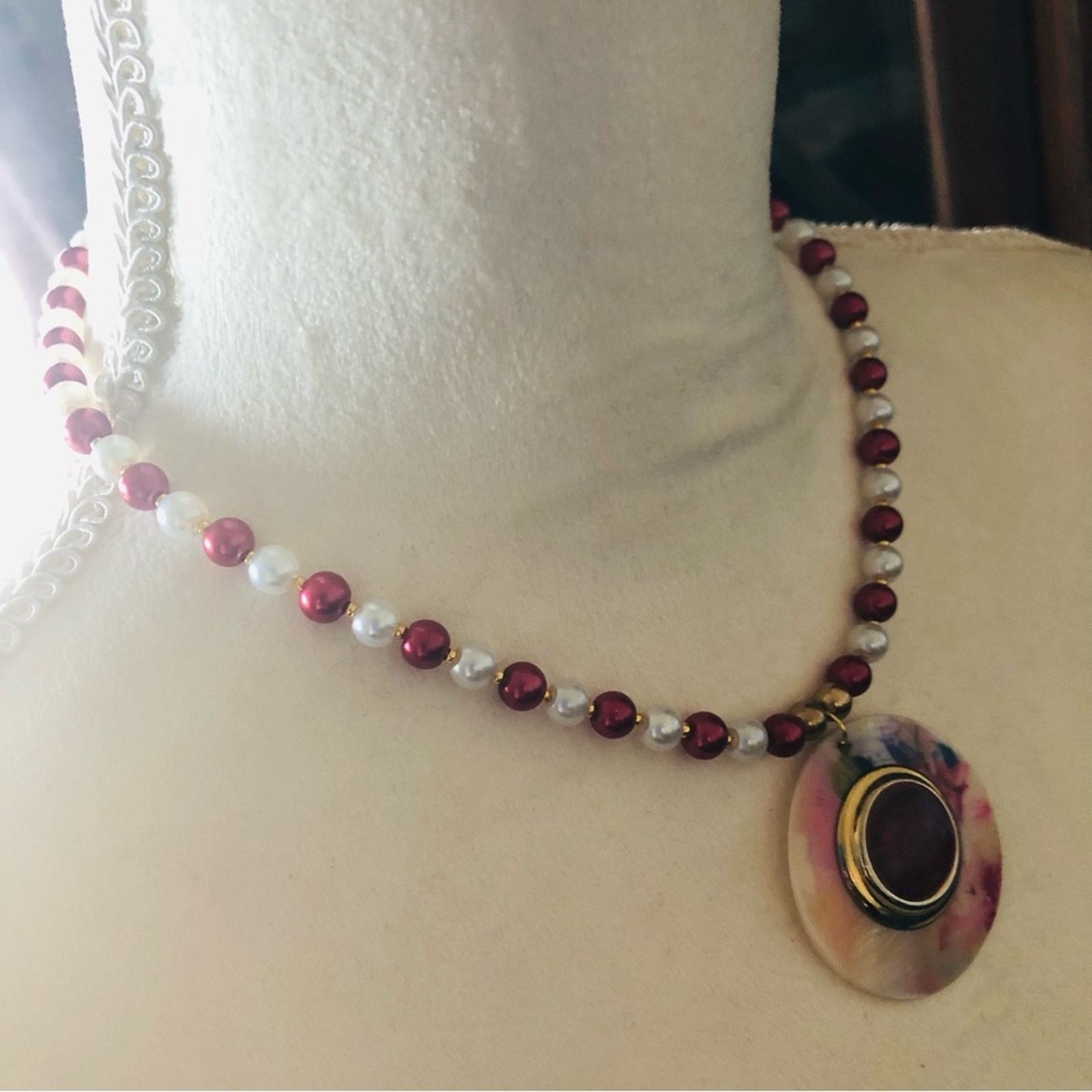 Handmade Handcrafted repurpose painted shell medallion Pearl necklace Size ONE SIZE - 4 Thumbnail