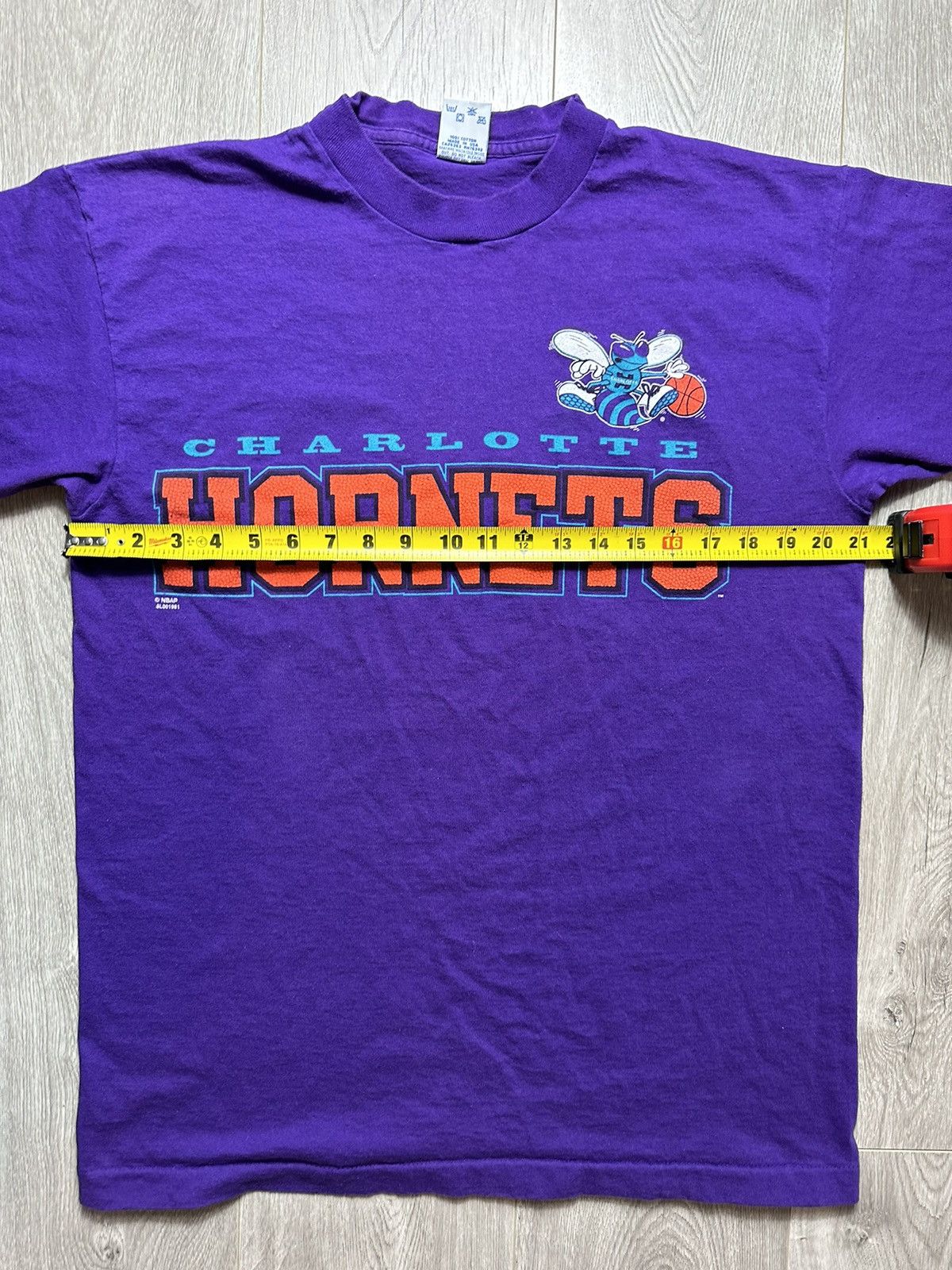 NBA × Salem Sportswear × Vintage Vintage Charlotte Hornets 90s T-Shirt Size US L / EU 52-54 / 3 - 9 Thumbnail