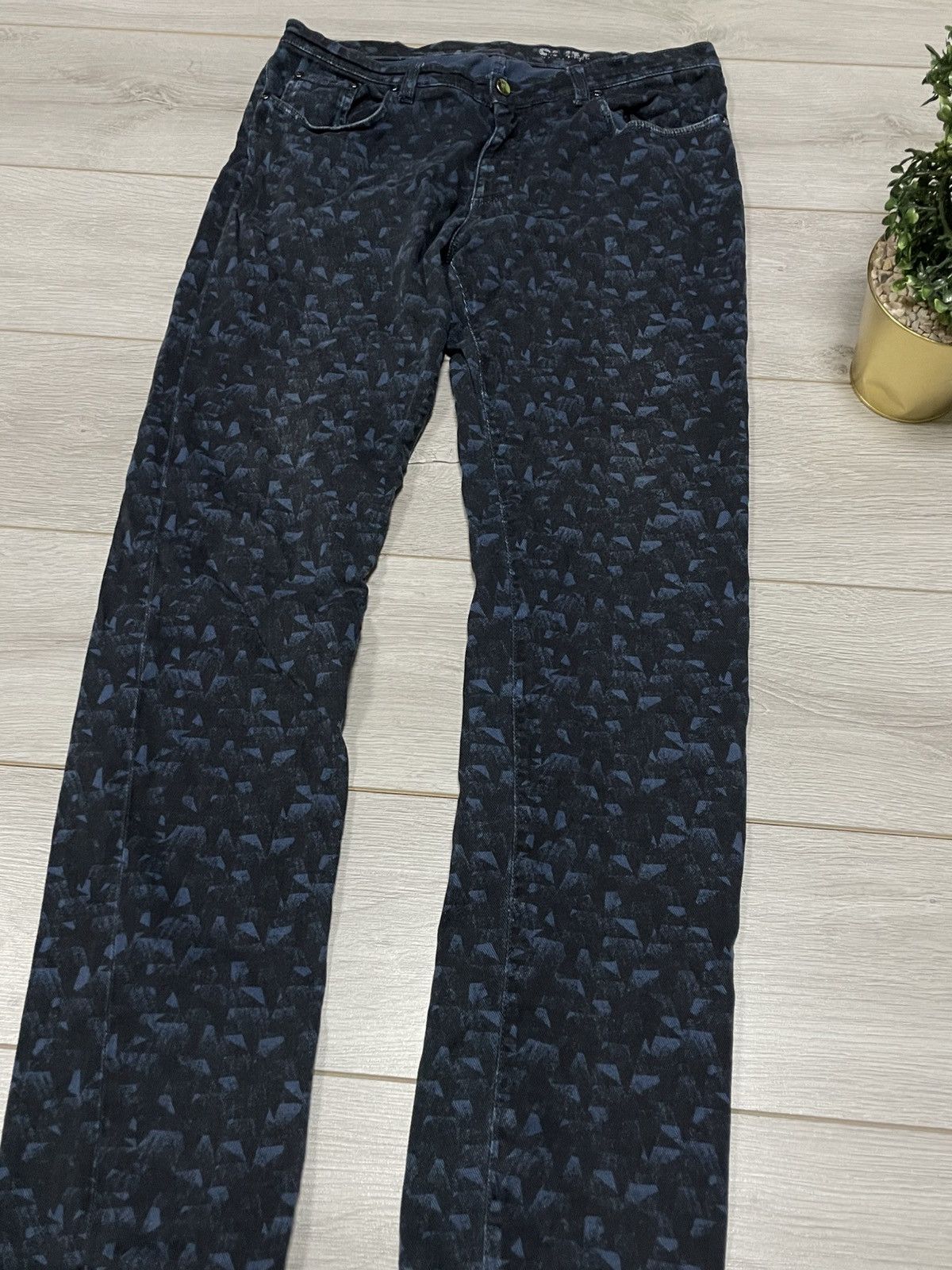 Versace Jeans Couture Versace jeans all over print medusa pattern denim pants Size US 34 / EU 50 - 4 Thumbnail