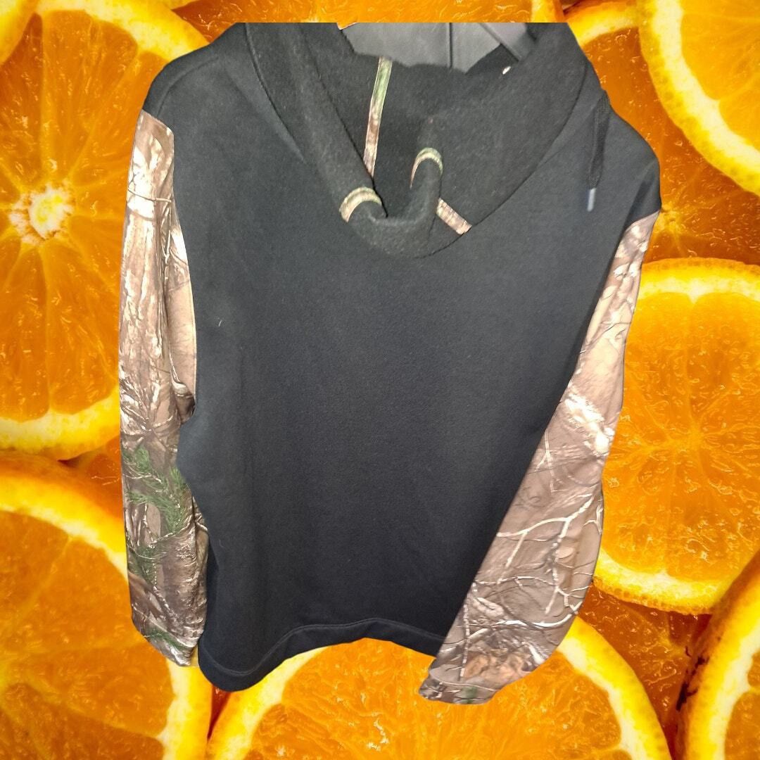 Under Armour Under Armour Black with Camo Arms Full Zip Hoodie Sweatshirt Size US XL / EU 56 / 4 - 4 Thumbnail