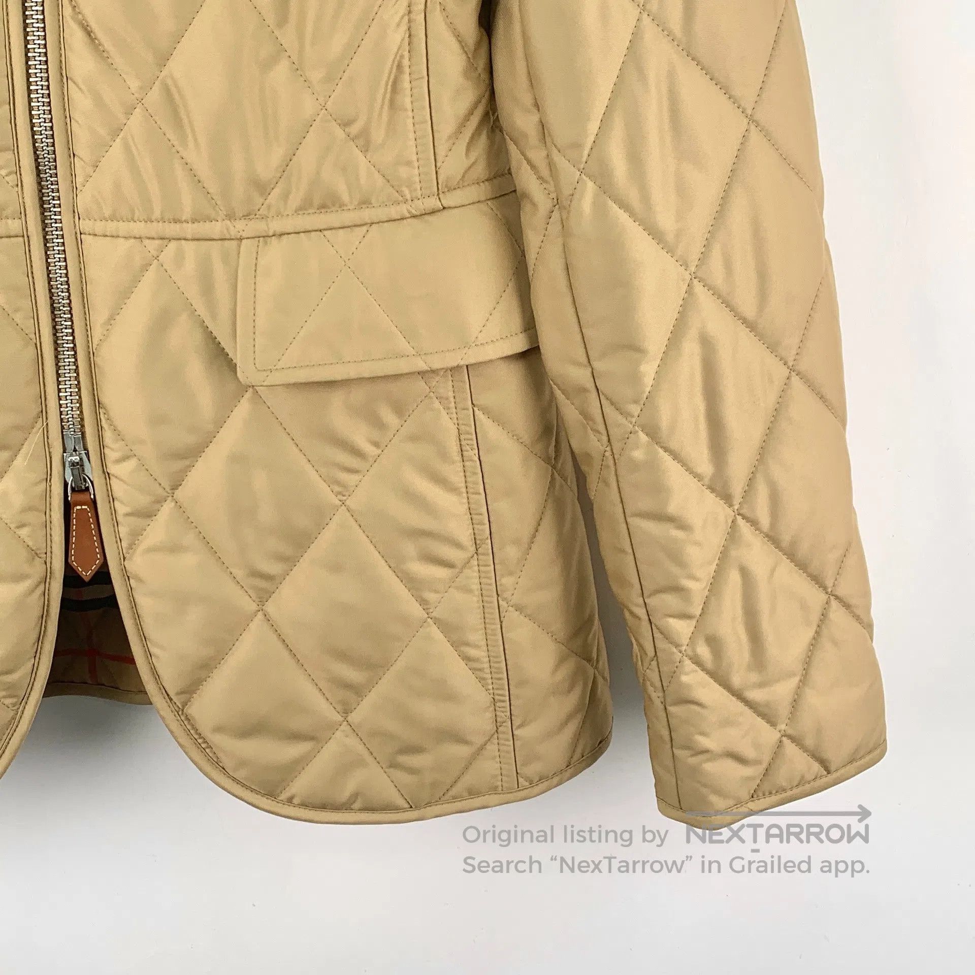 Burberry Burberry Light Brown TB Logo Diamond Quilted Hooded Zipper Size US XS / EU 42 / 0 - 4 Thumbnail