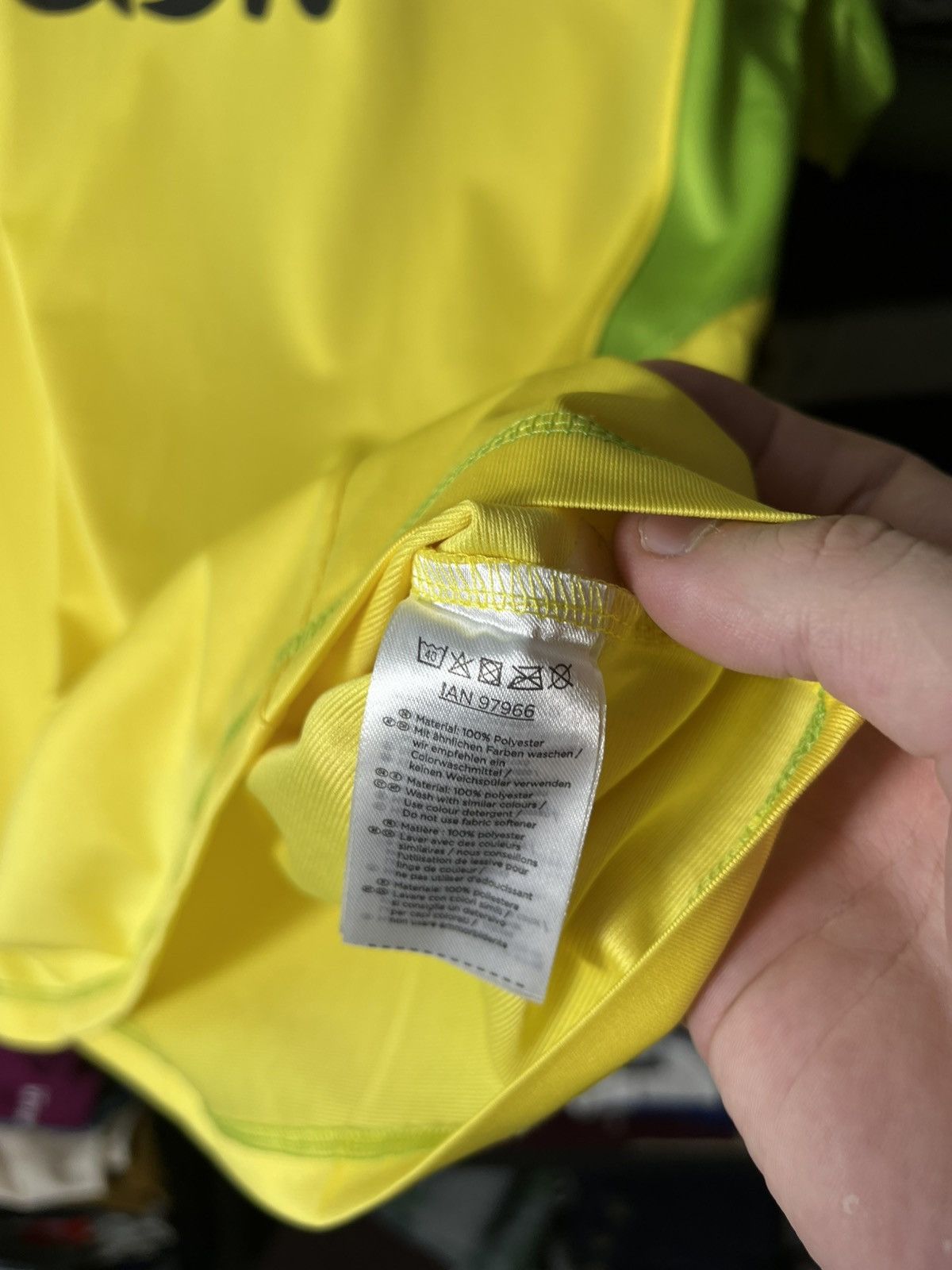 Umbro Brazil Brasil #10 FIFA World Cup 2014 Football Shirt Yellow Size US M / EU 48-50 / 2 - 11 Thumbnail