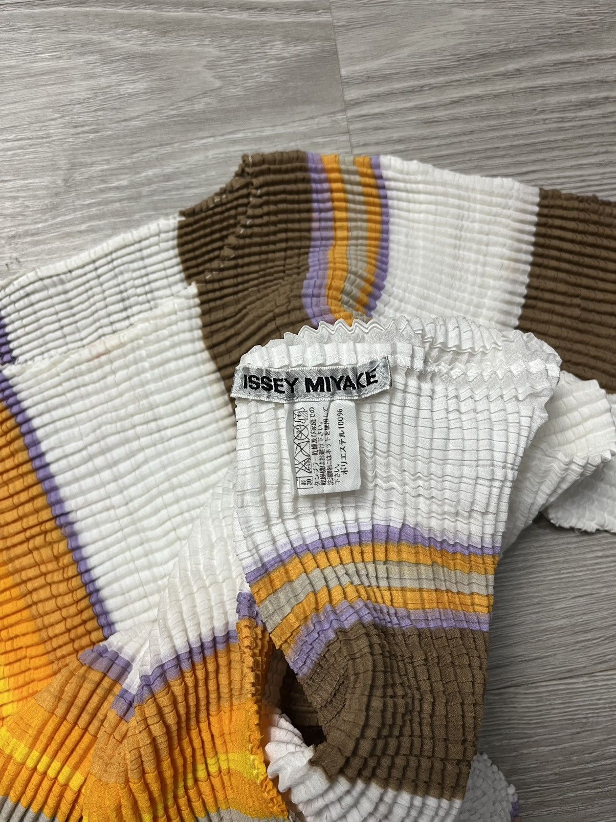 Pleats Please Issey Miyake Issey Miyake Rainbow Pleats Shirt Size M / US 6-8 / IT 42-44 - 4 Thumbnail