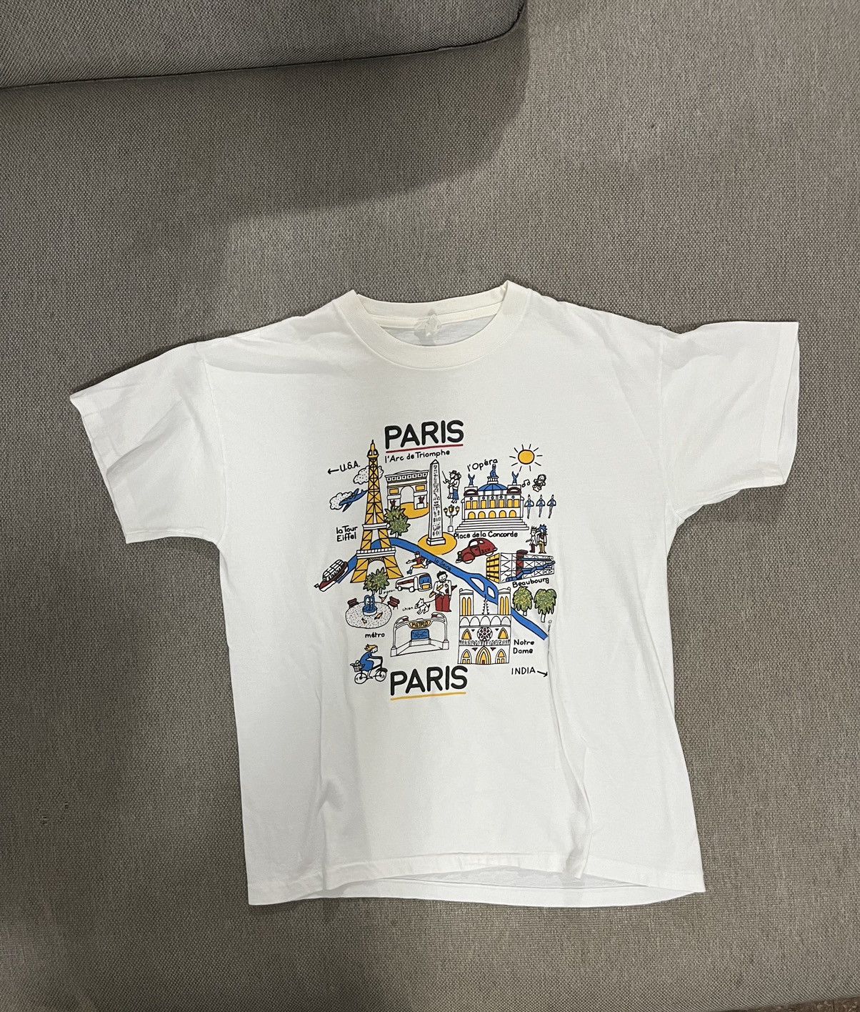 Vintage Vintage Paris Souvenir Tshirt Size US S / EU 44-46 / 1 - 1 Thumbnail