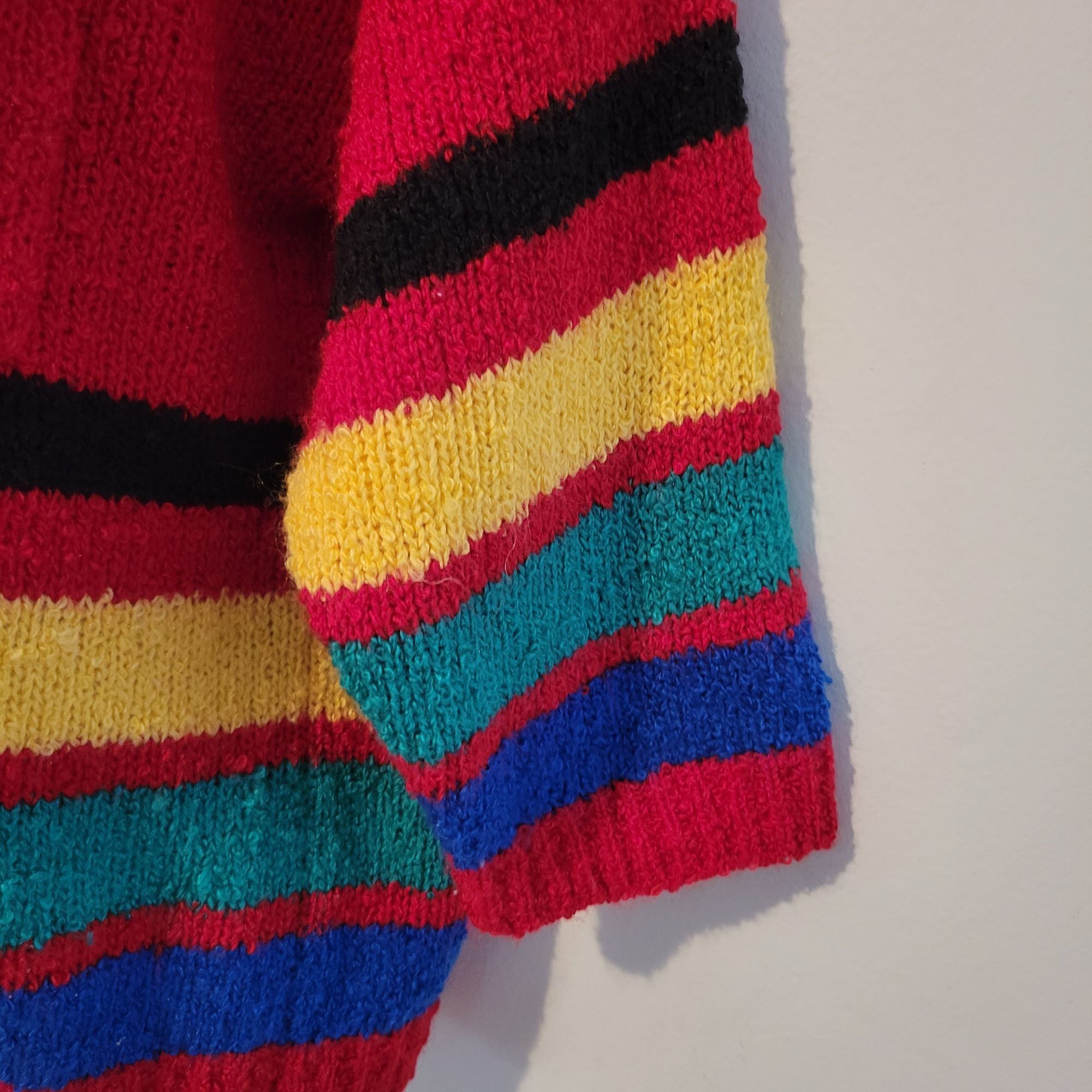 Beldoch Popper M Striped Red Pullover Sweater Primary Colors