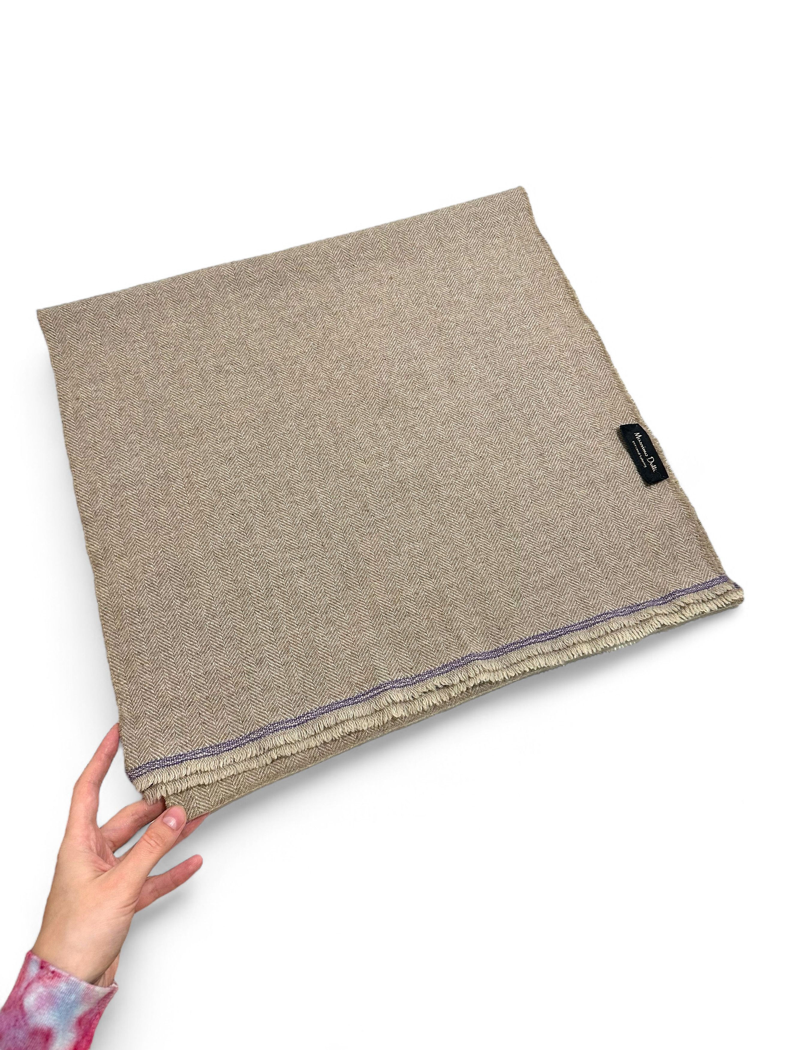 Massimo Dutti Massimo Dutti Large Beige Wool Scarf 180x47 cm Size ONE SIZE - 3 Thumbnail