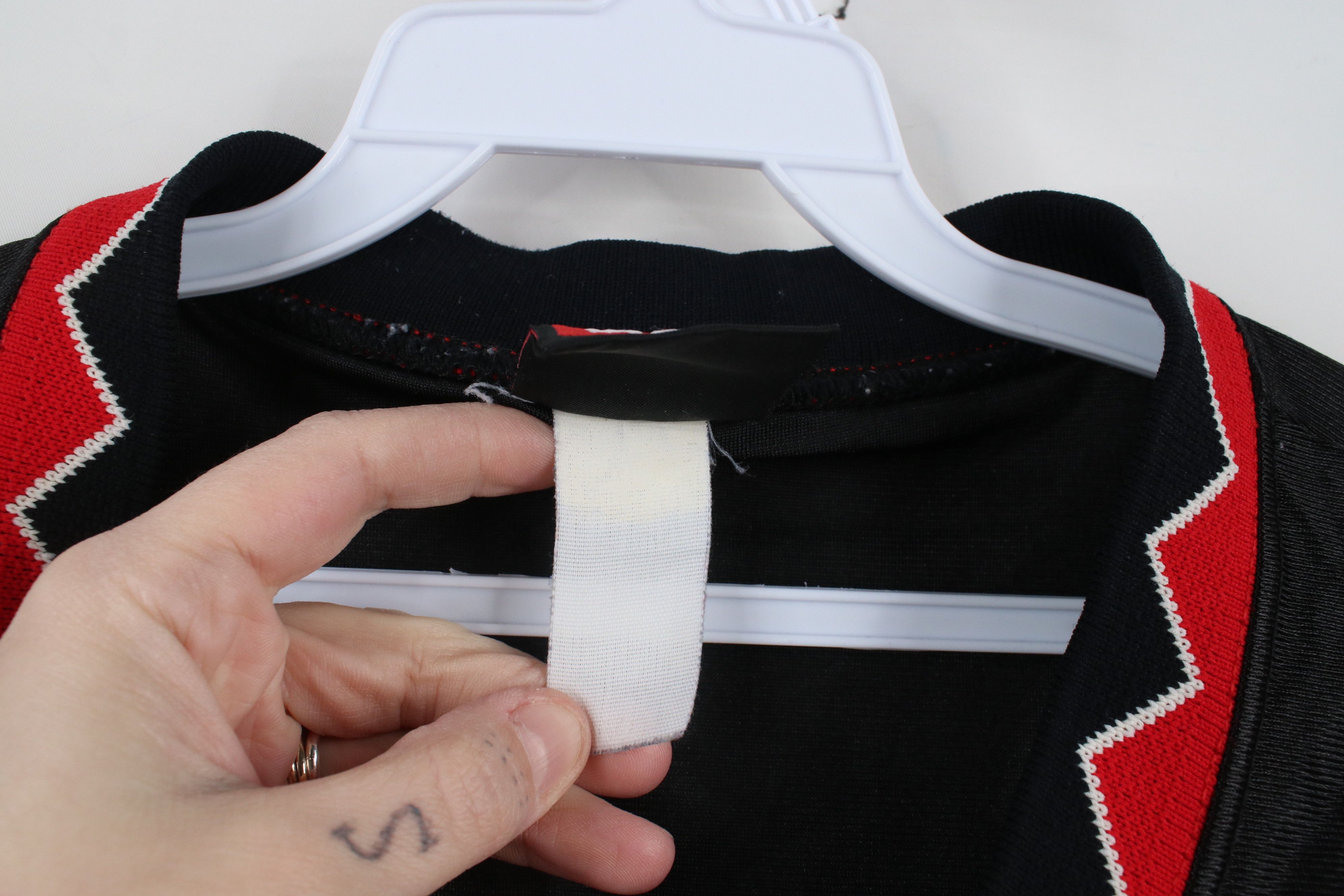 Vintage Vintage 90s Wilson Spell Mohawk Basketball Jersey Black #54 Size US XXL / EU 58 / 5 - 9 Thumbnail
