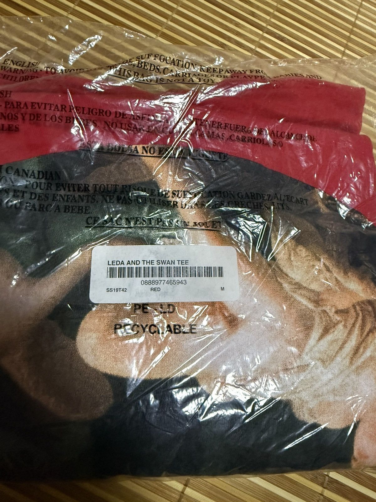 Supreme Supreme leda and the swan tee new Size US M / EU 48-50 / 2 - 2 Thumbnail