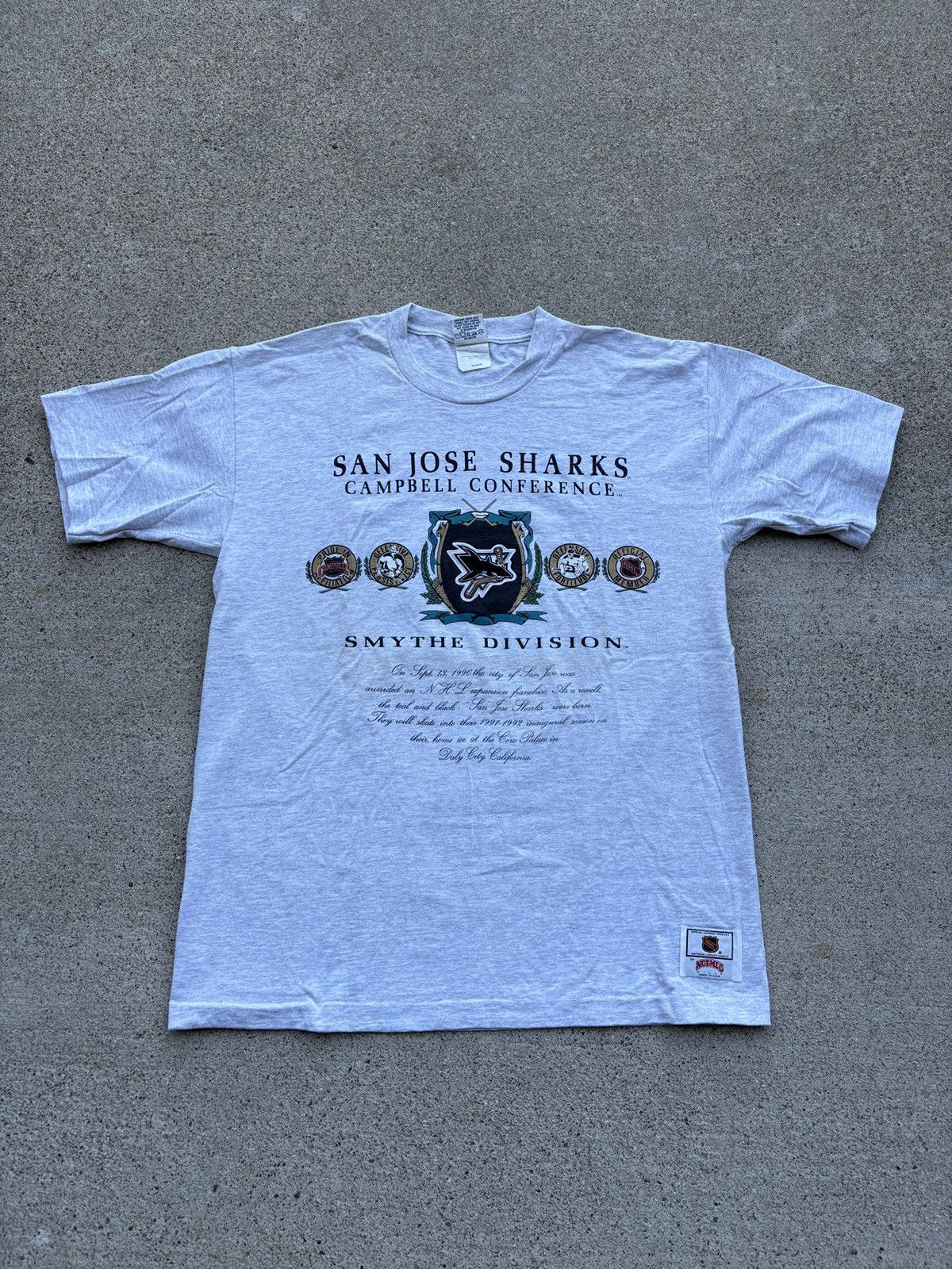 NHL Vintage 1991 Nutmeg NHL San Jose Sharks Grey T-Shirt Size XL Size US XL / EU 56 / 4 - 1 Thumbnail