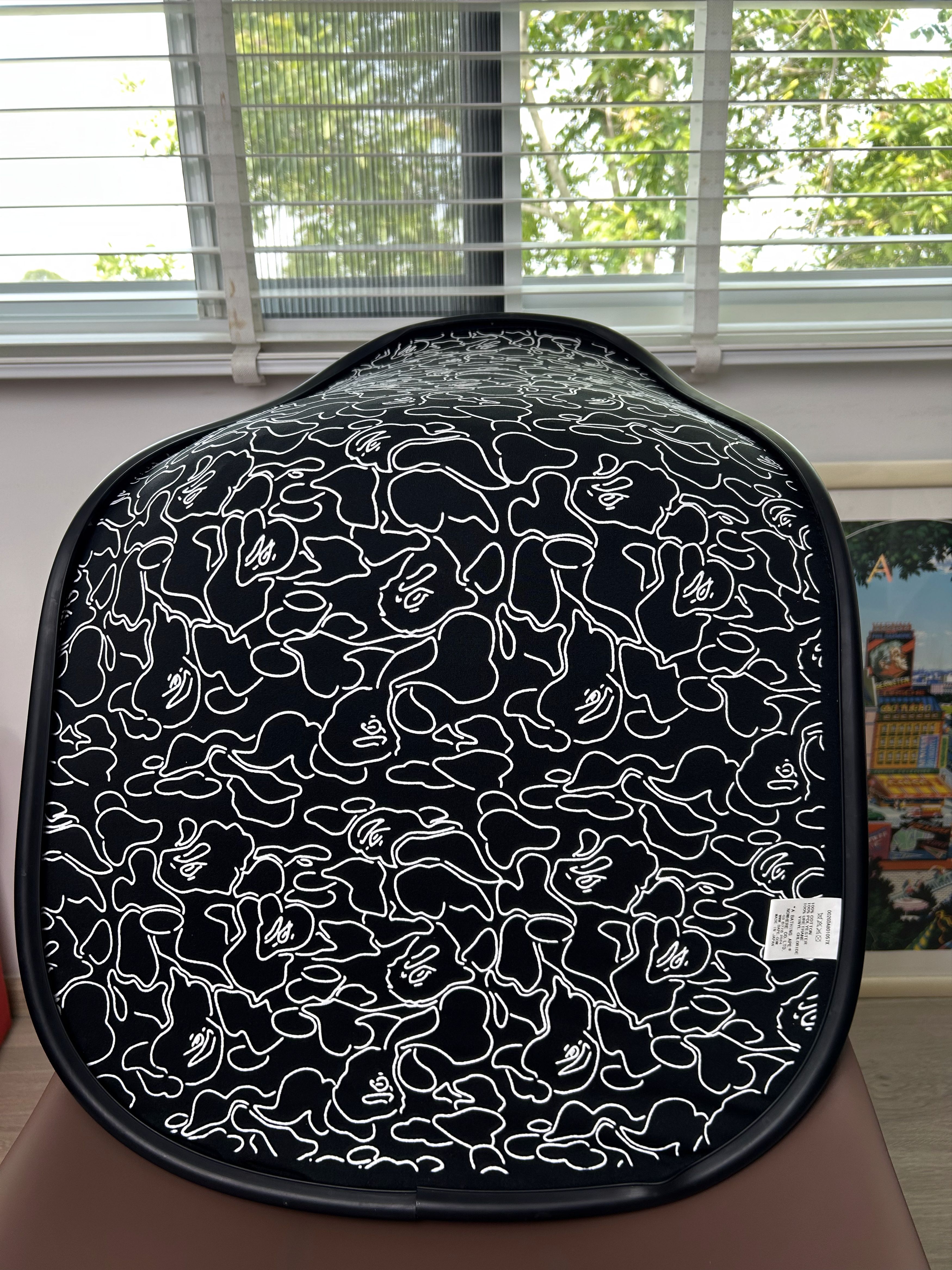 Bape Bape x Cover-it-All Baby Milo Comic Chair [Cover Only] Size ONE SIZE - 7 Thumbnail