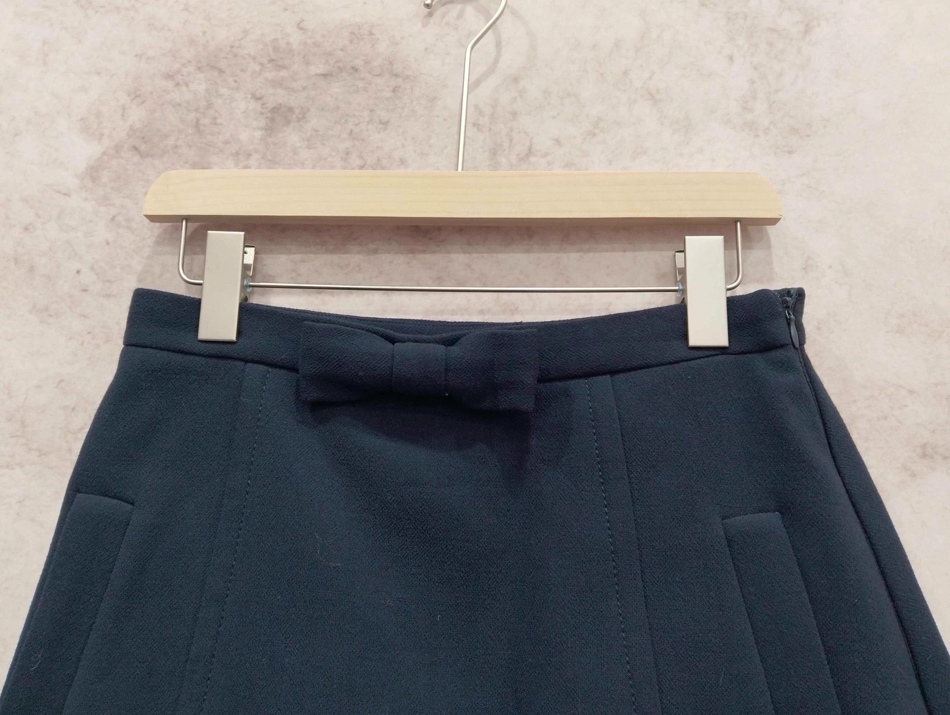 Miu Miu Miu Miu Bow Mini Skirt 42 Size 28" / US 6 / IT 42 - 3 Thumbnail