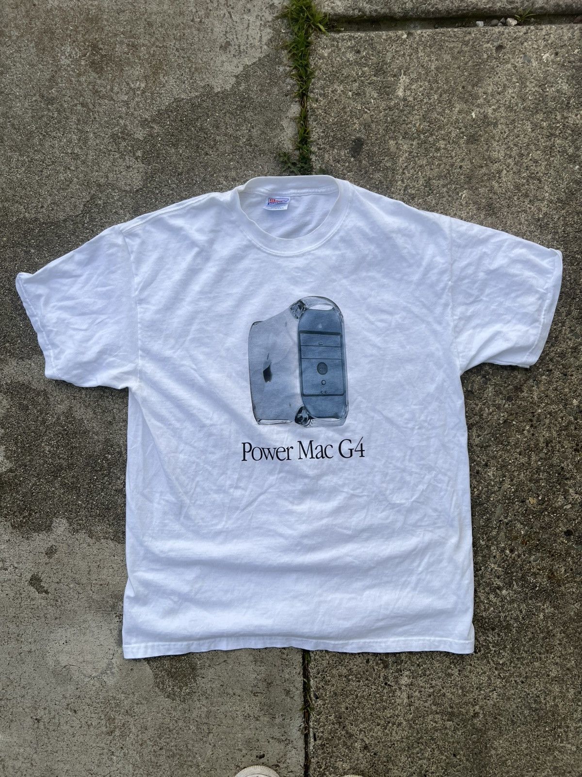 Hanes 90s Apple Original shirt Size US L / EU 52-54 / 3 - 1 Thumbnail