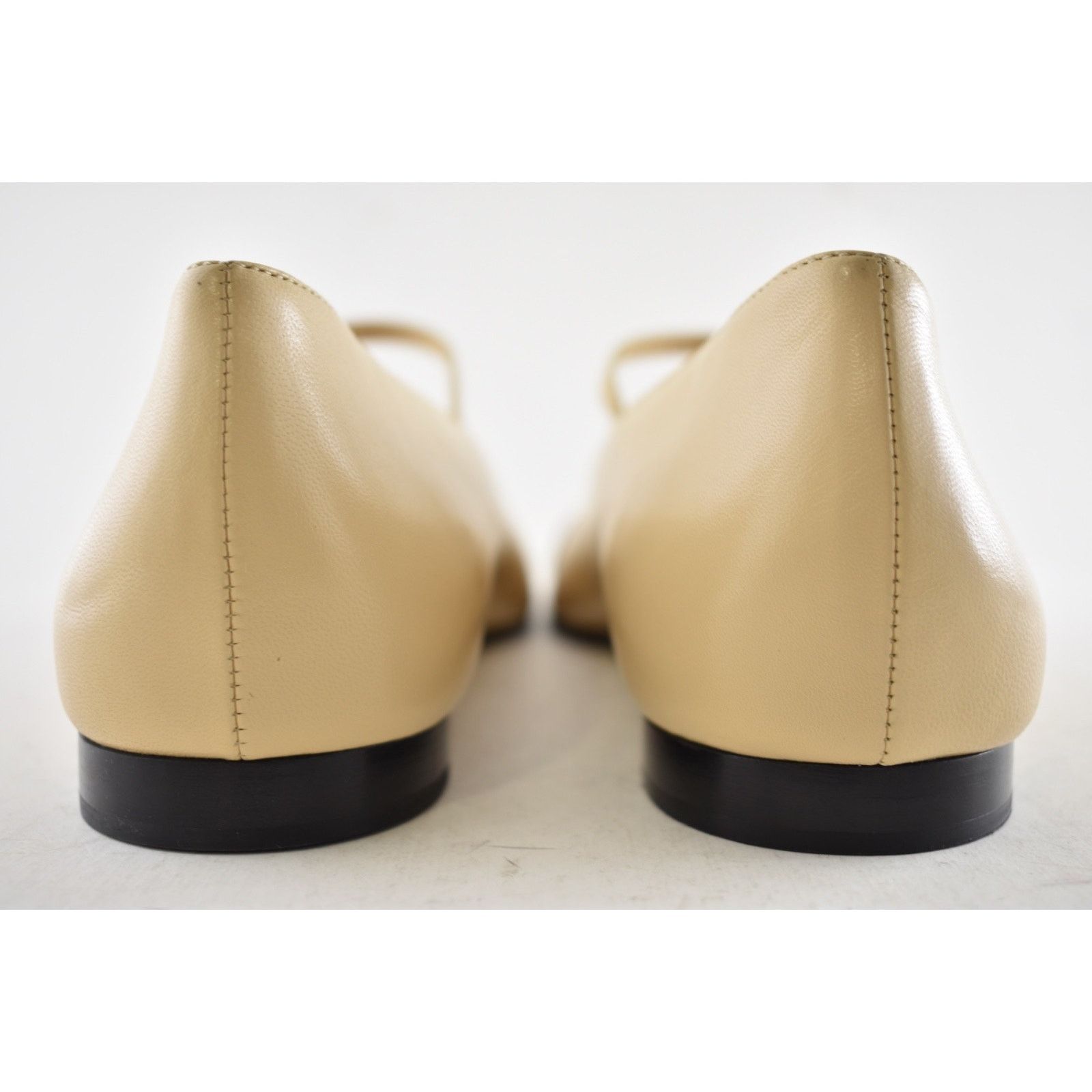 Chanel Chanel 24A Beige Leather Black Logo Mary Jane Ballerina 41.5 Size US 11.5 / IT 41.5 - 14 Thumbnail