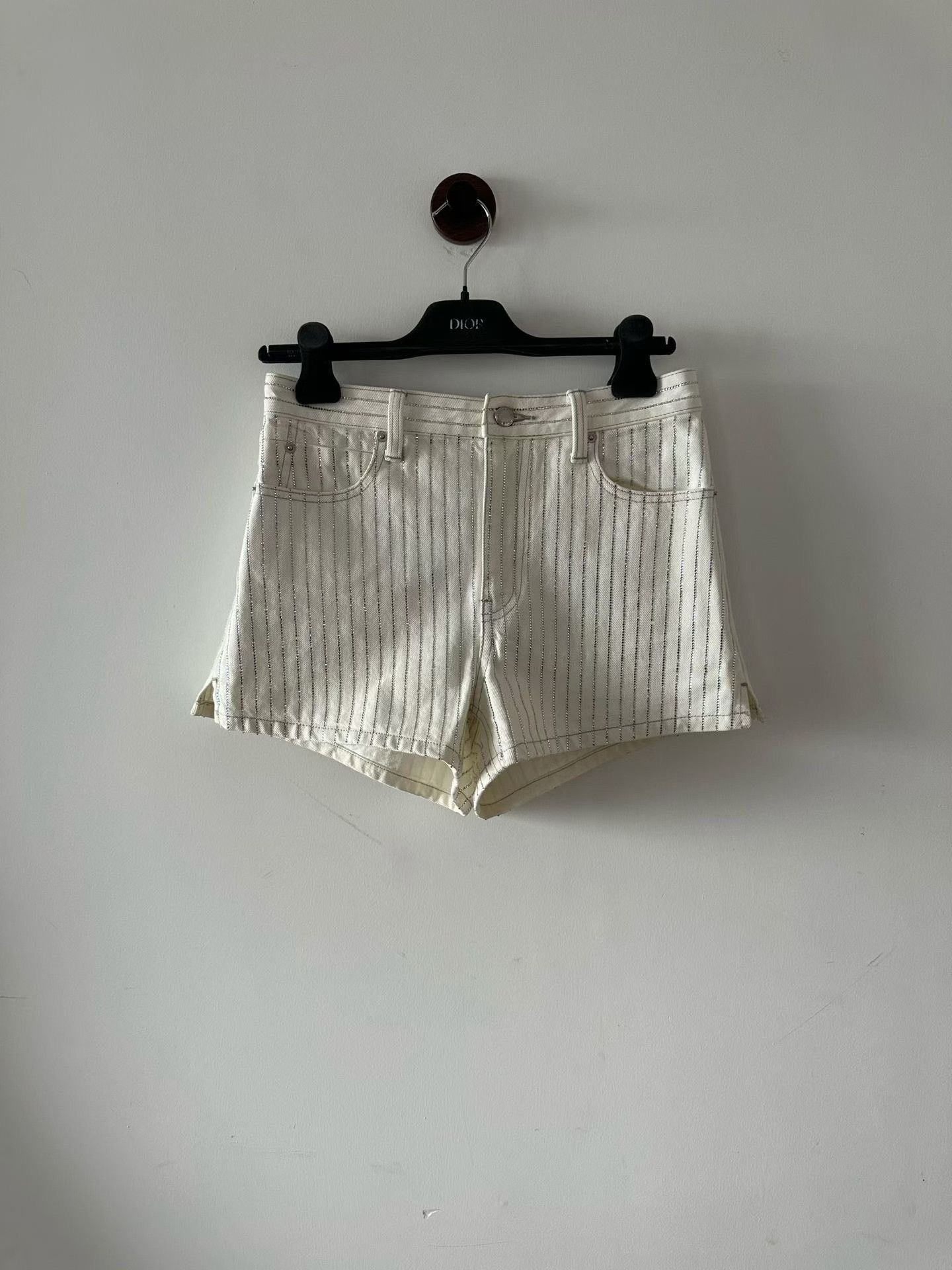 Alexander Wang Alexander Wang White Rhinestone Denim Shorts Size 26" / US 2 / IT 38 - 1 Thumbnail
