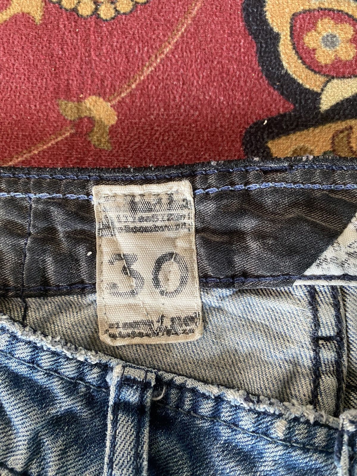 Vintage Vintage Volcom Genuine Distressed Jeans Size US 31 - 17 Thumbnail