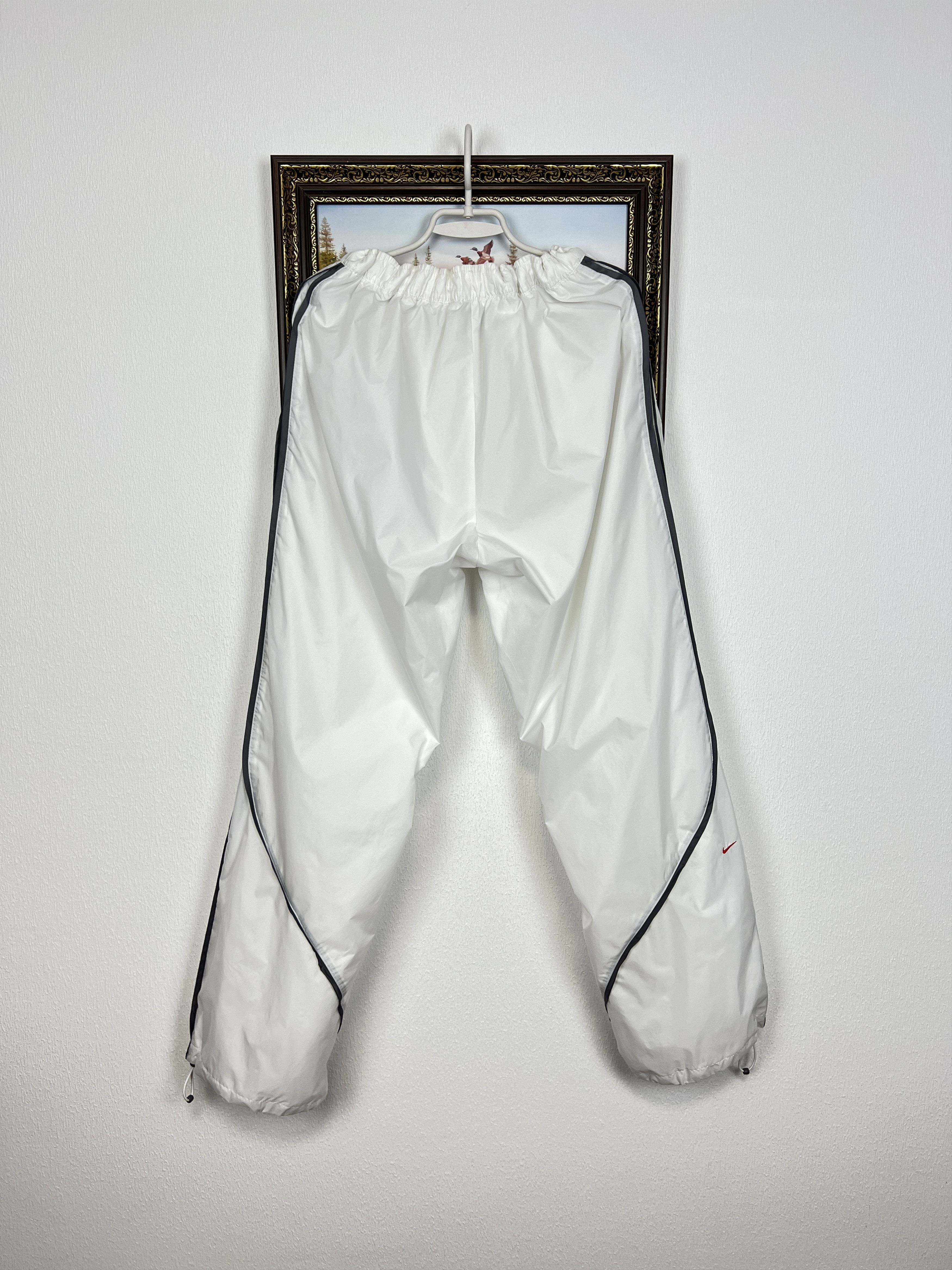 Nike Vintage Nike White Nylon Track Pants Swoosh Sweatpants Size US 36 / EU 52 - 14 Thumbnail