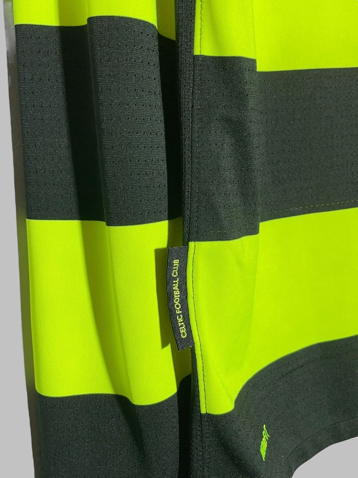 Nike × Vintage Celtic FC Nike 2009/10 Away Vintage Football Long Sleeve Size US S / EU 44-46 / 1 - 9 Thumbnail