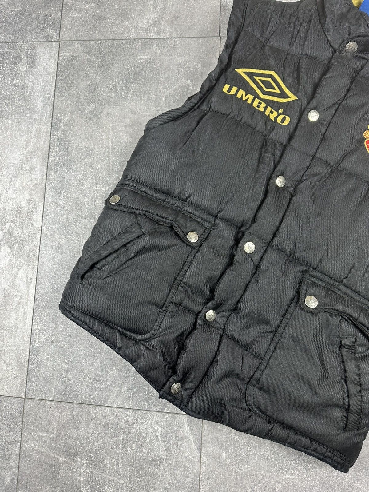 Umbro Umbro Manchester United Vintage Retro Soccer Vest Size US XS / EU 42 / 0 - 3 Thumbnail