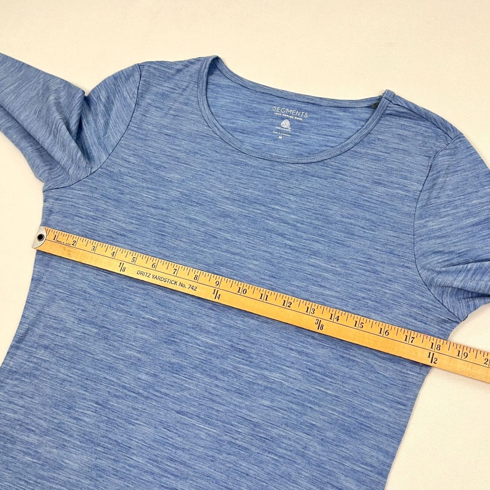 Layer 8 Seg'ments Shirt Womens M Blue 100% Merino Wool Base Layer Hiking Outdoors Shirt Womens M Blue 100% Merino Wool Base Layer Hiking Outdoors Size M / US 6-8 / IT 42-44 - 4 Thumbnail