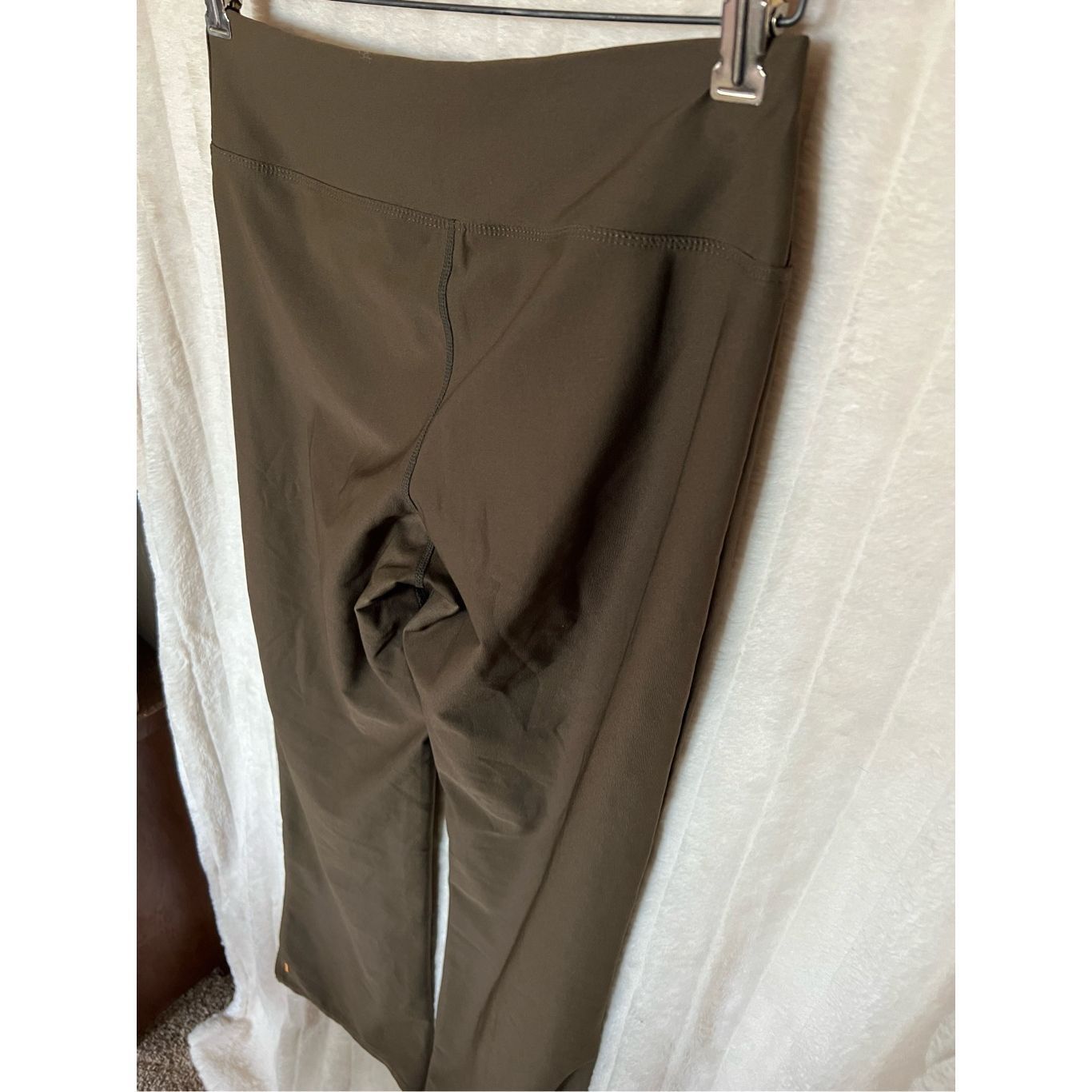 Other Lucy Brown Bootcut Leggings Woman’s Size XS Size 25" / US 0 / IT 36 - 12 Thumbnail