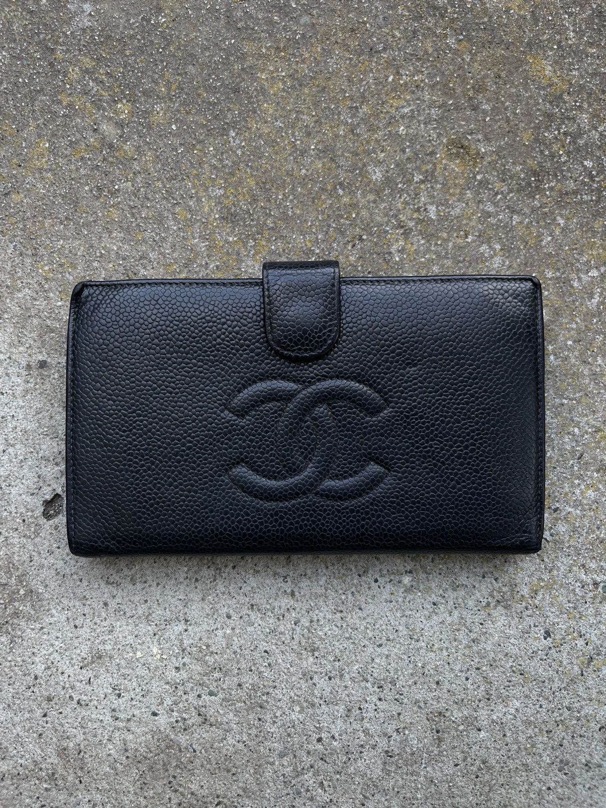 Chanel Clean! Chanel black Caviar Leather Snap Wallet Size ONE SIZE - 1 Thumbnail